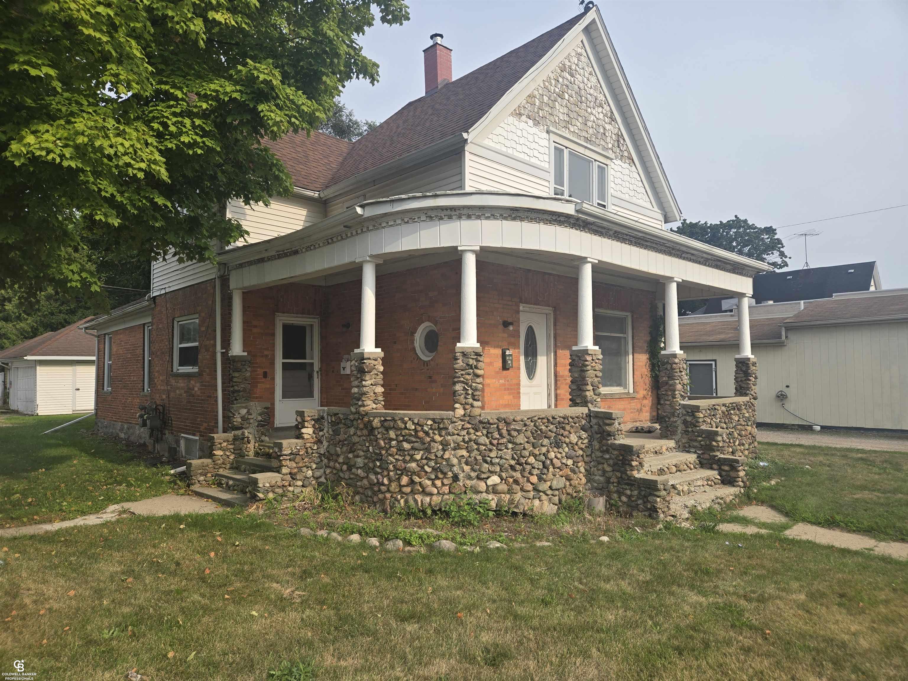 202 S Main Street Property Photo 1