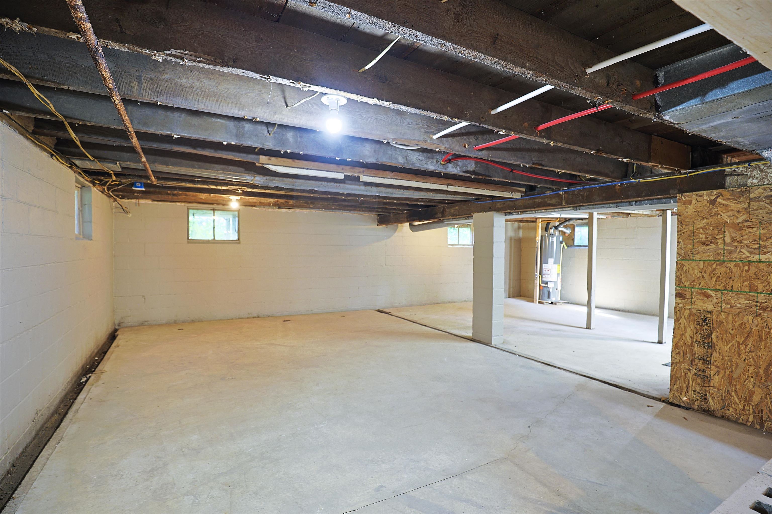 611 W 2nd Street Property Photo 34