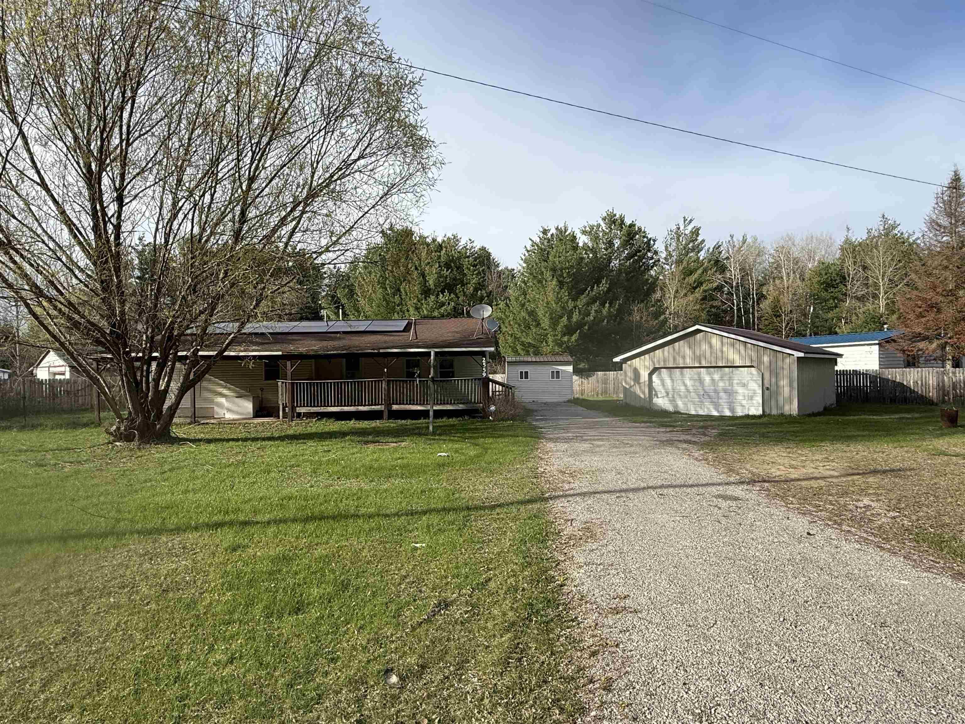 2559 E Pine River Trail Property Photo 1