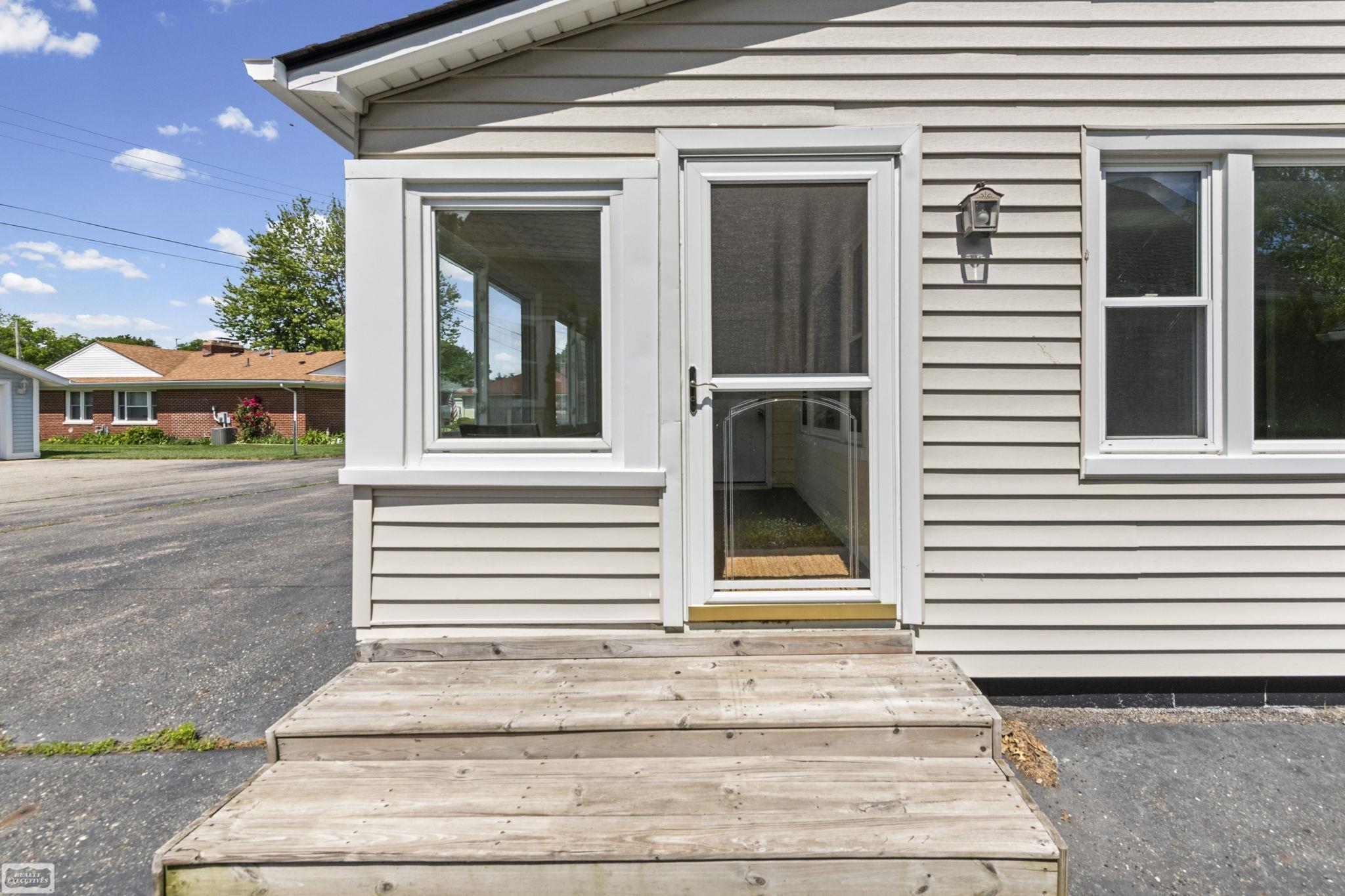 114 Interlochen Drive Property Photo 13