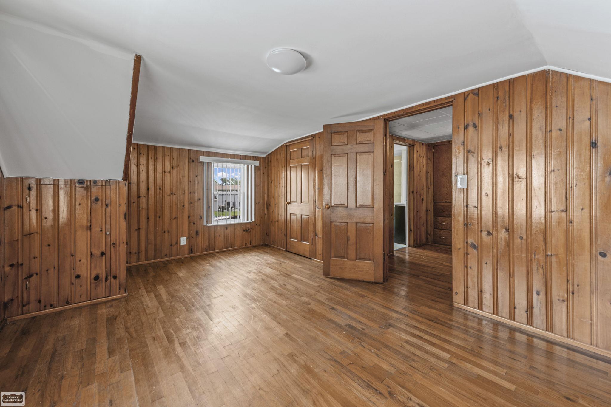 114 Interlochen Drive Property Photo 37