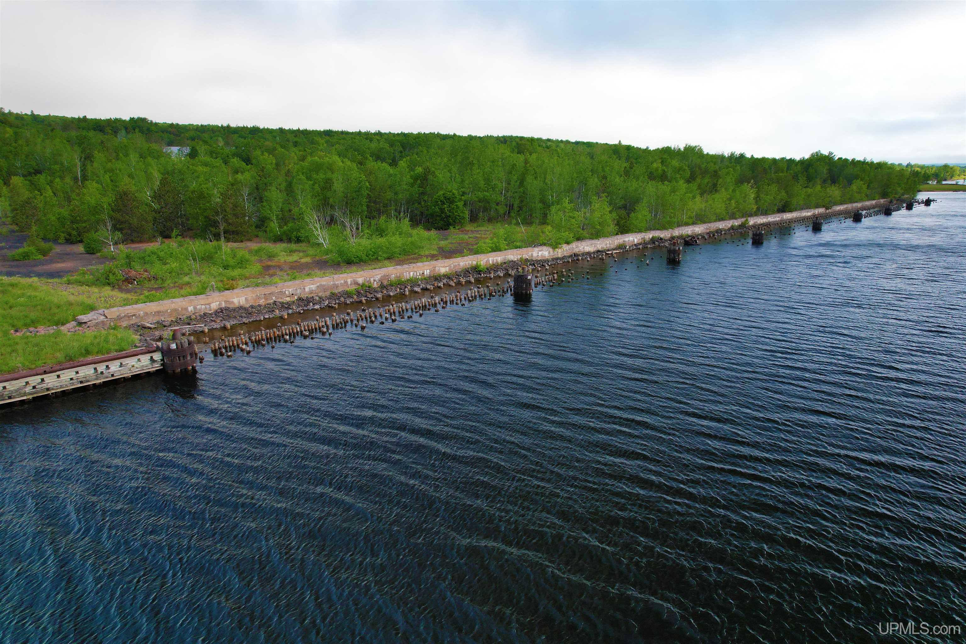 52634 M26 Highway Property Photo 1