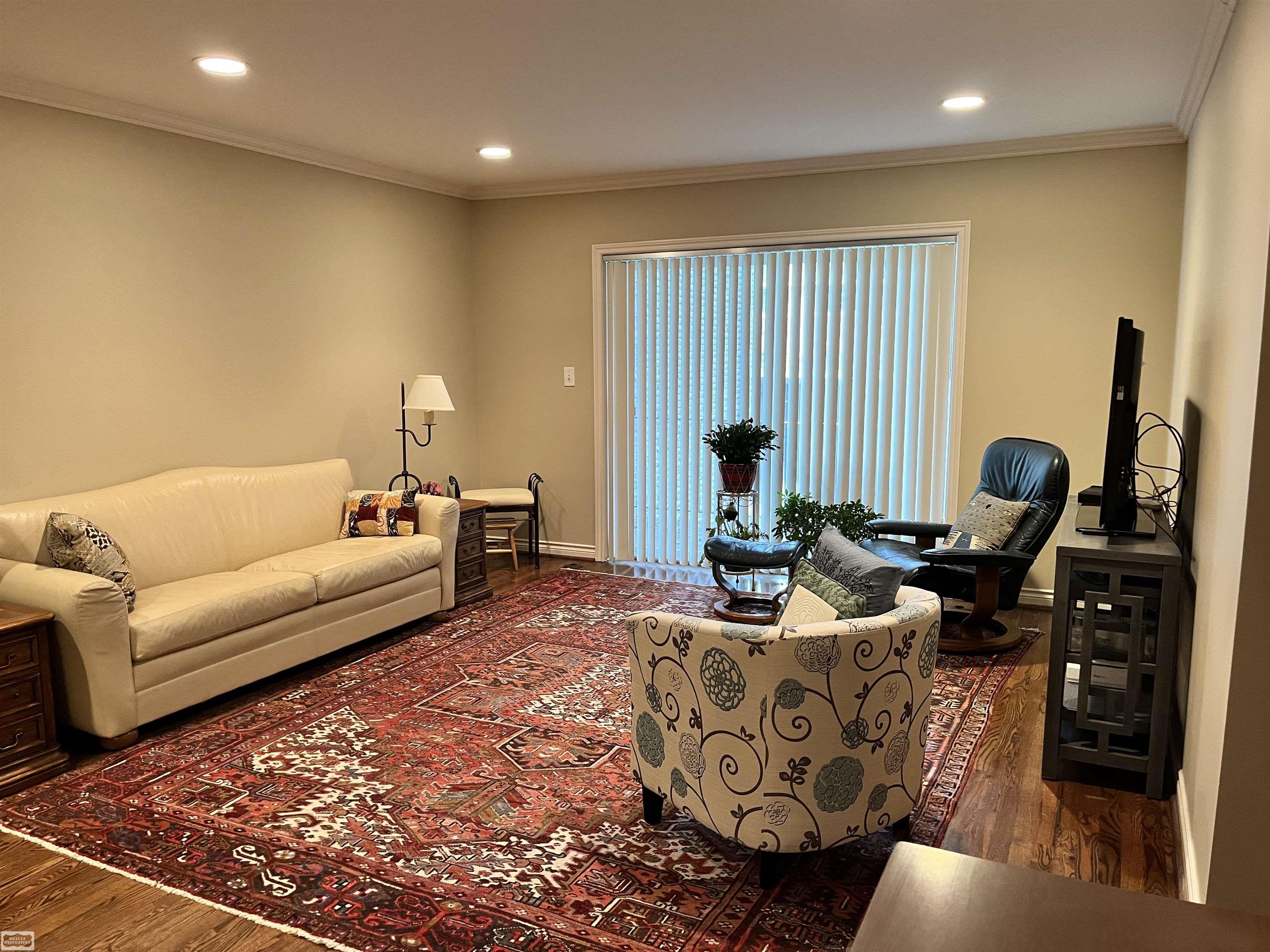 1115 N Old Woodward Avenue Property Photo 8