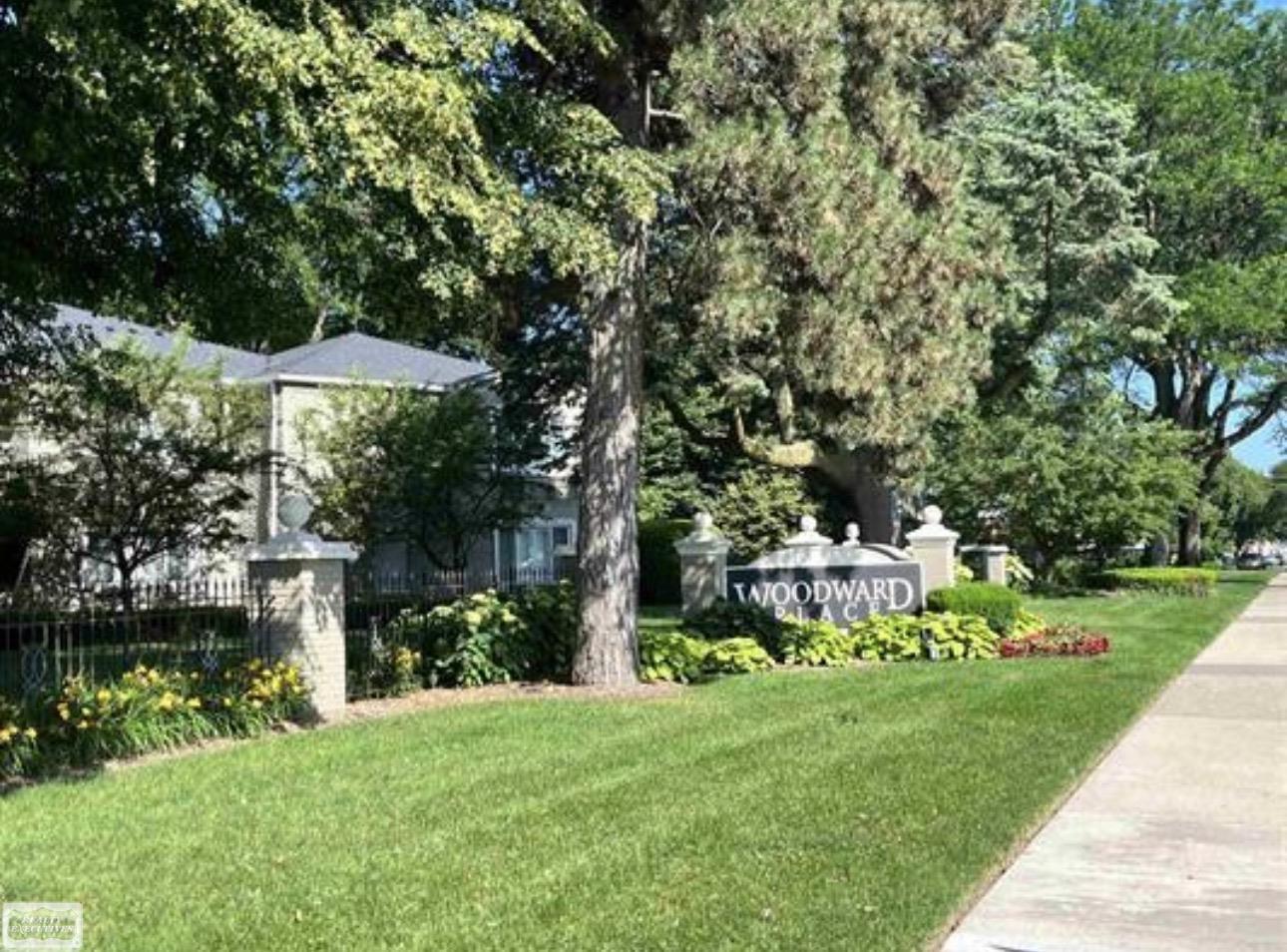 1115 N Old Woodward Avenue Property Photo 28