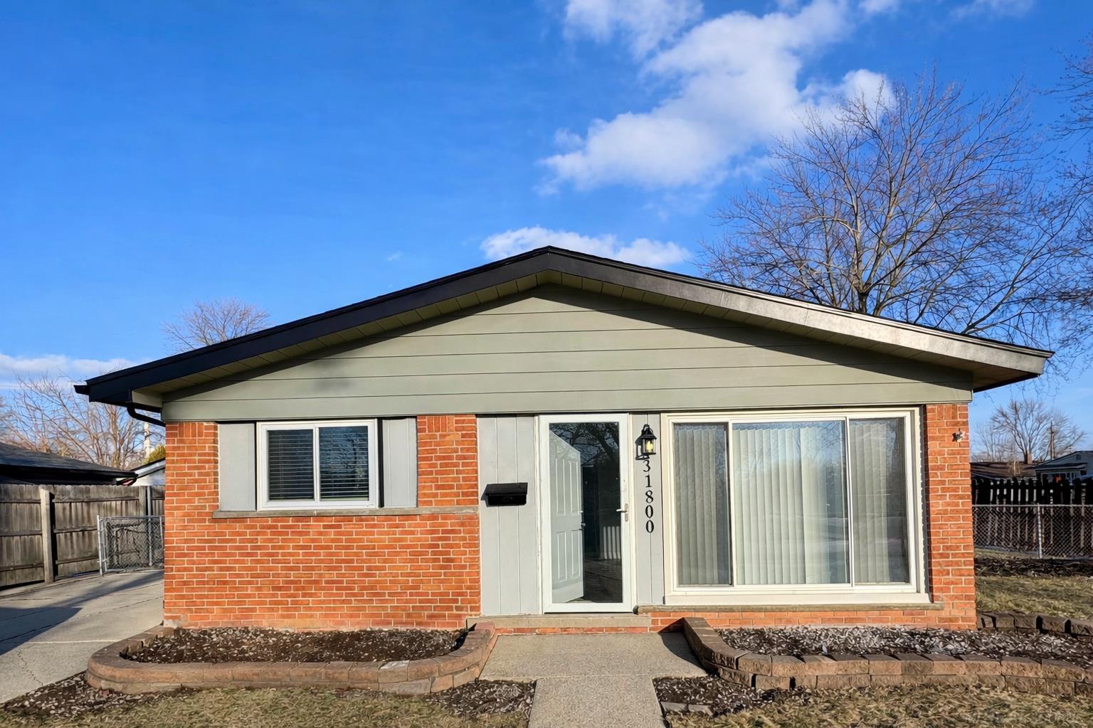 31800 Briar Lane Property Photo 1