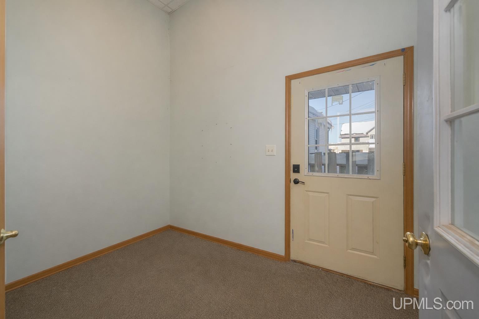 908 N 3rd Street Property Photo 15