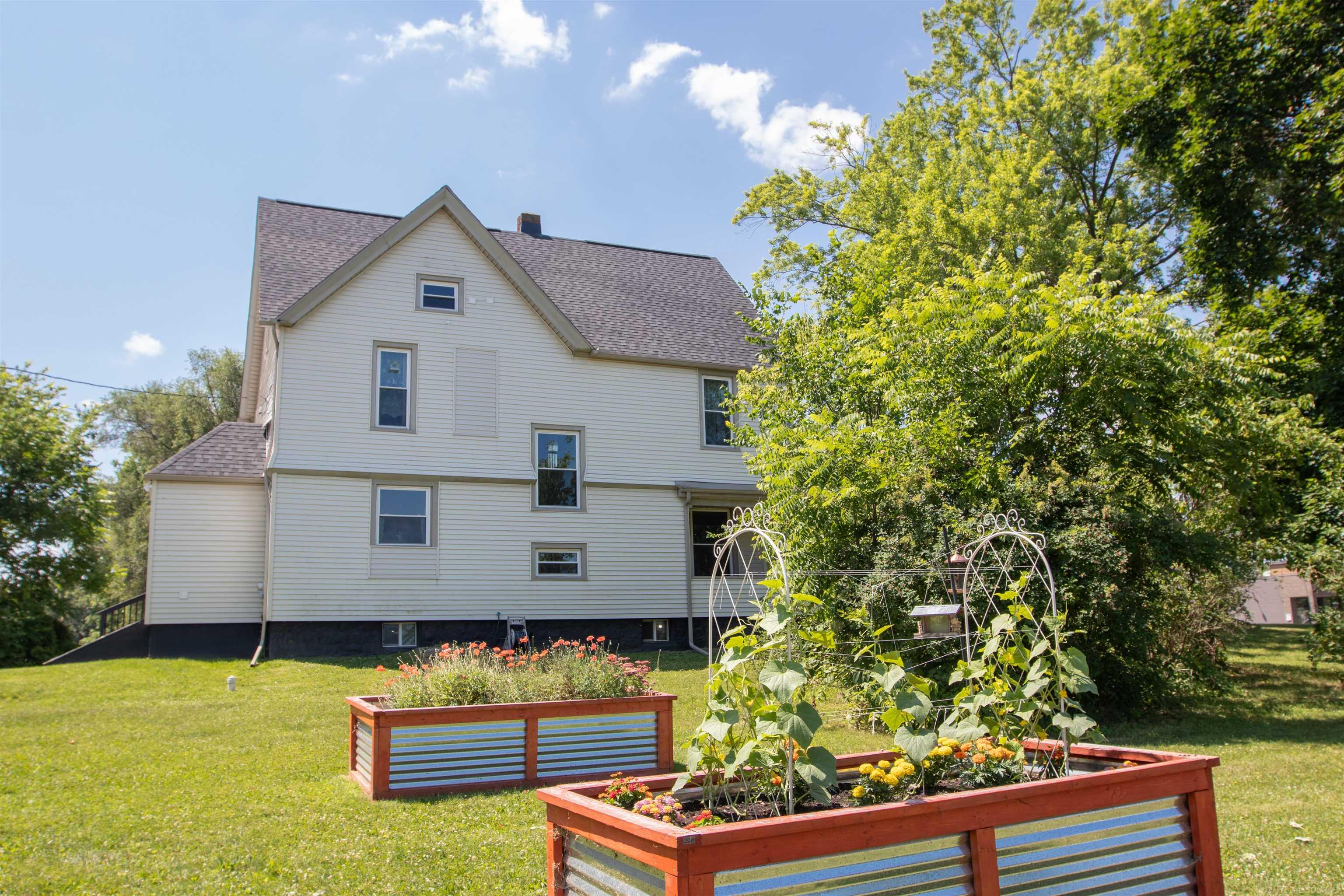 205 S Dettman Road Property Photo 3