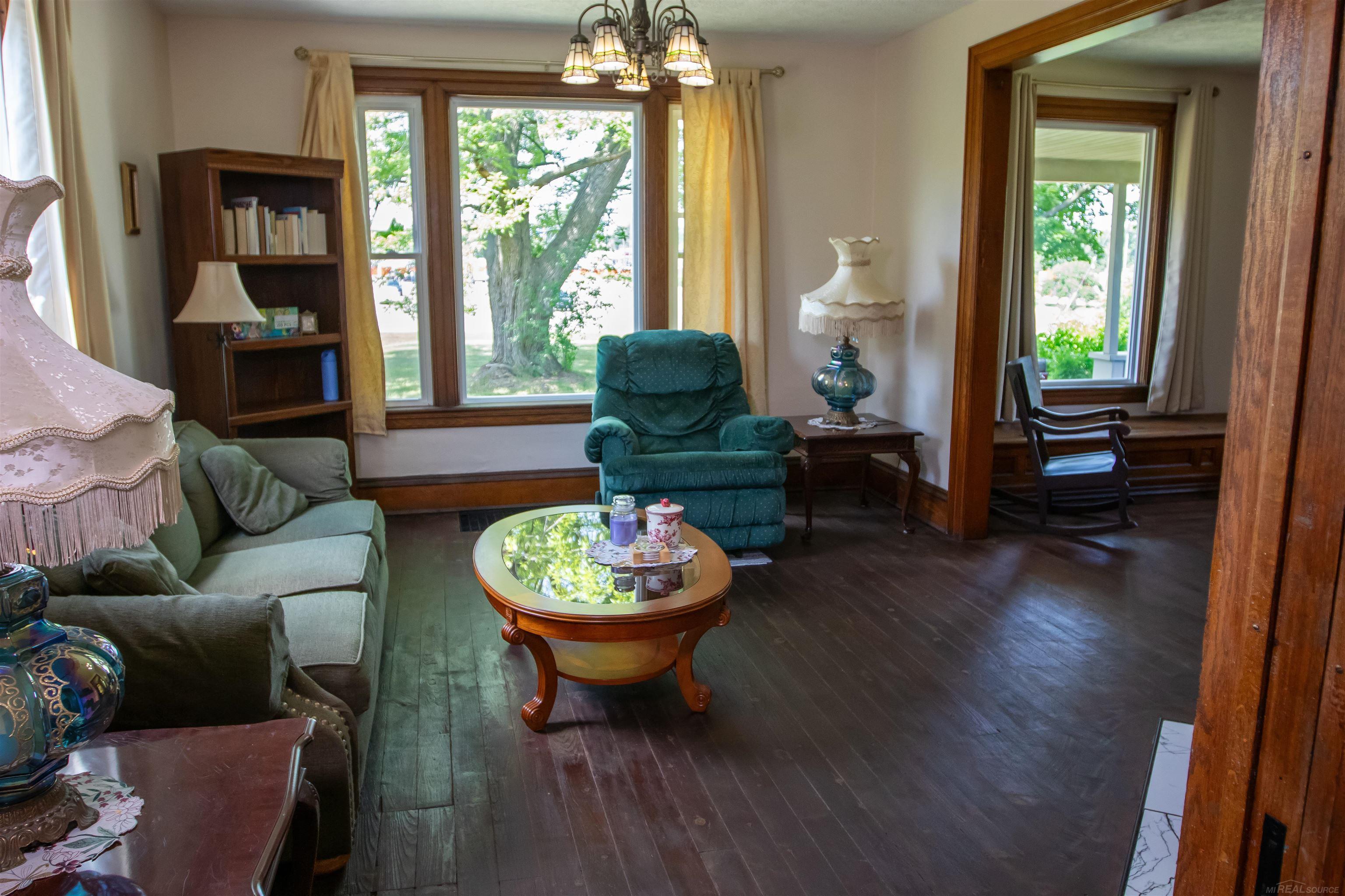 205 S Dettman Road Property Photo 12