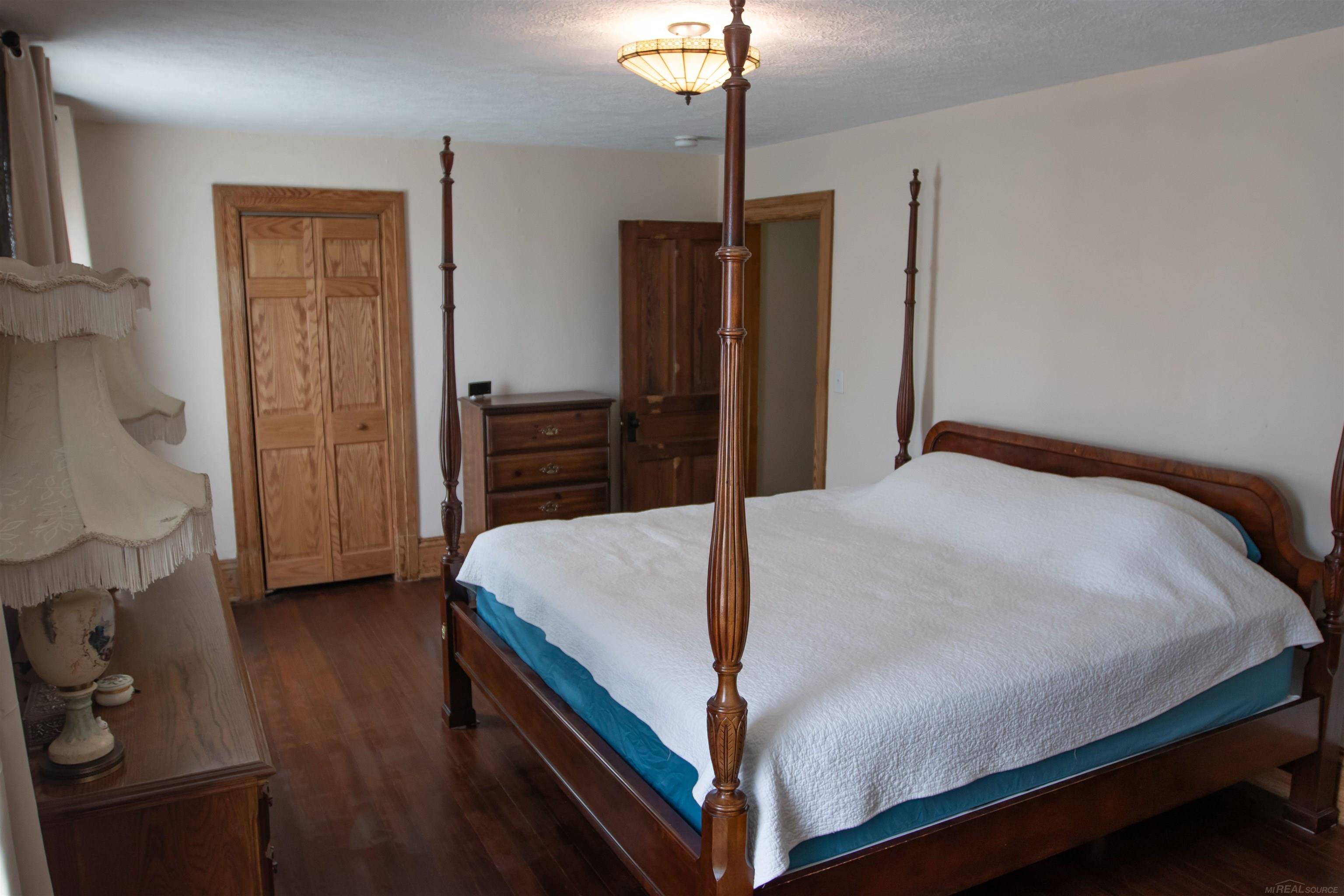 205 S Dettman Road Property Photo 20