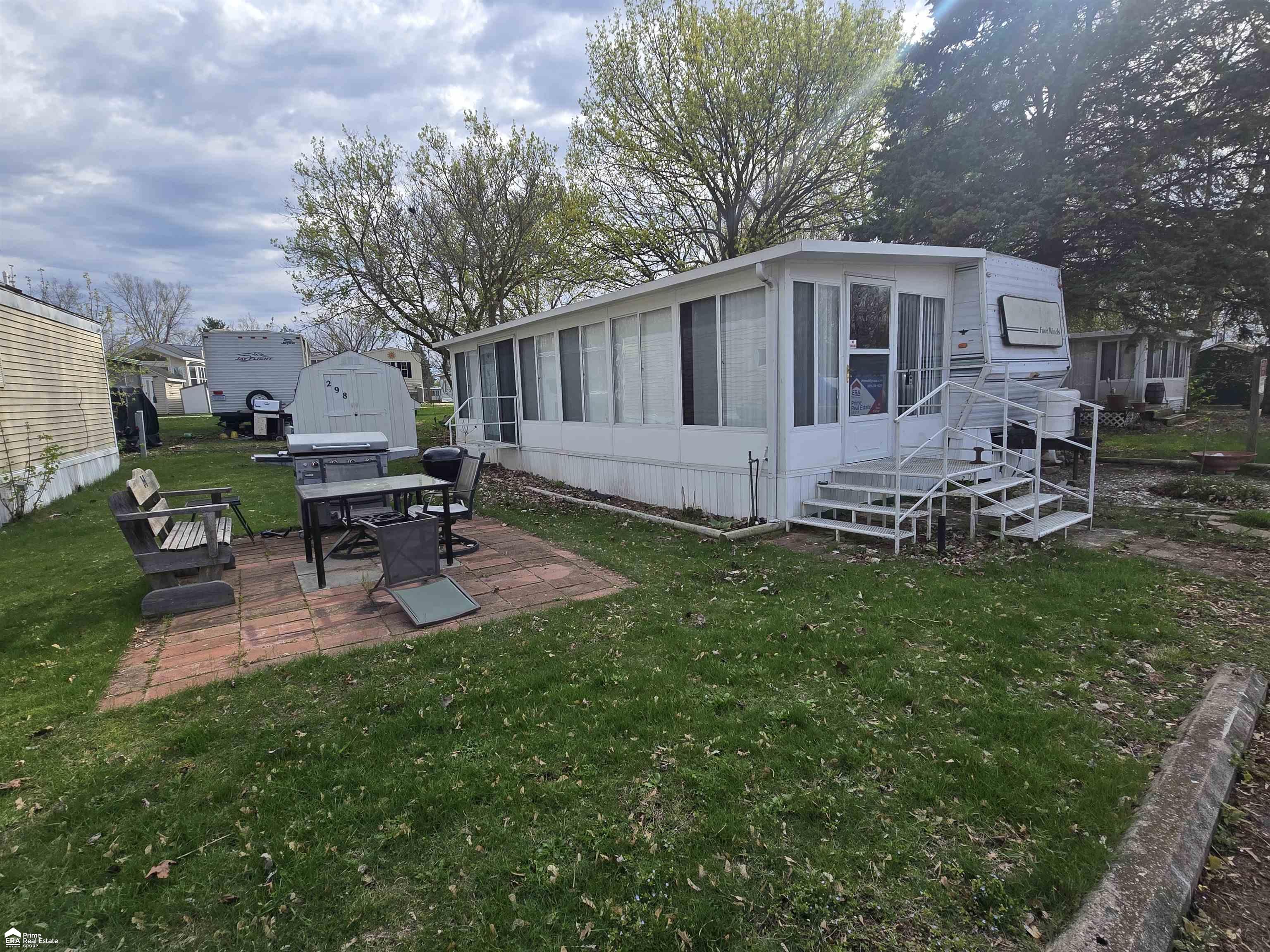 10001 E Goodall Road Property Photo 1