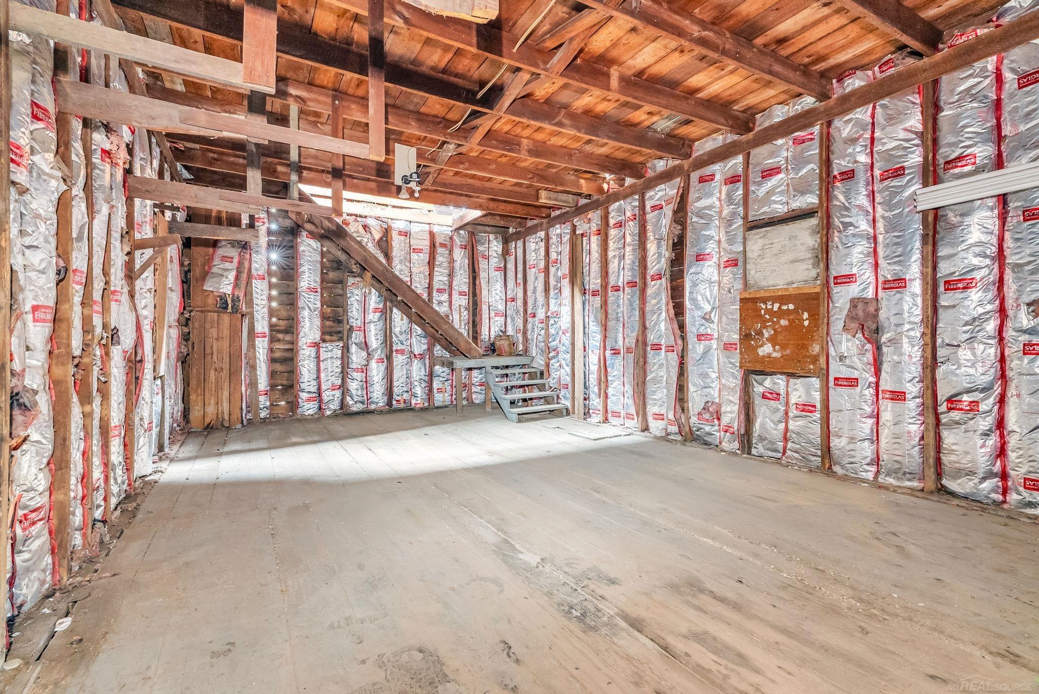 33 N Howard Street Property Photo 54