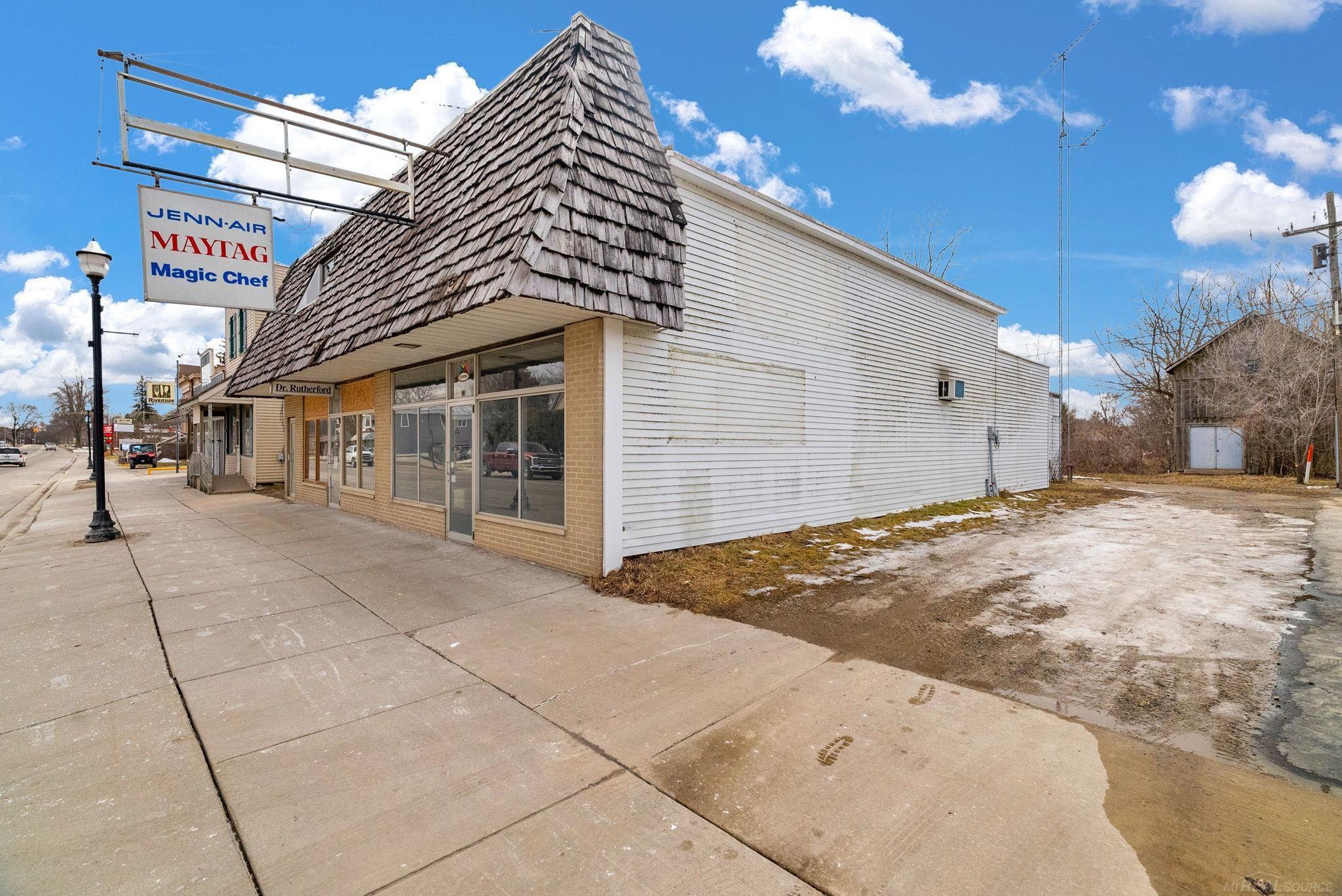 33 N Howard Street Property Photo 64
