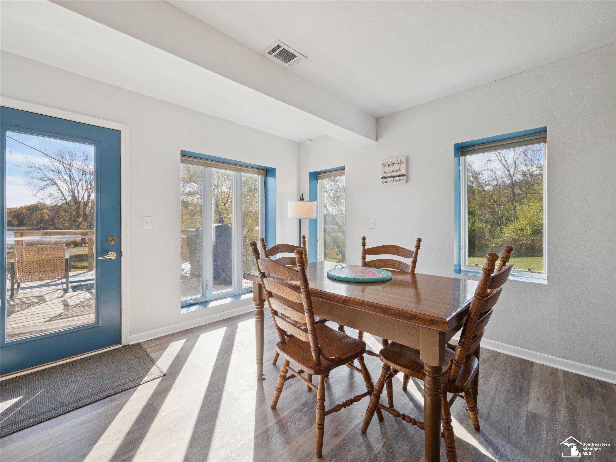 7302 N Lakeview Drive Property Photo 16
