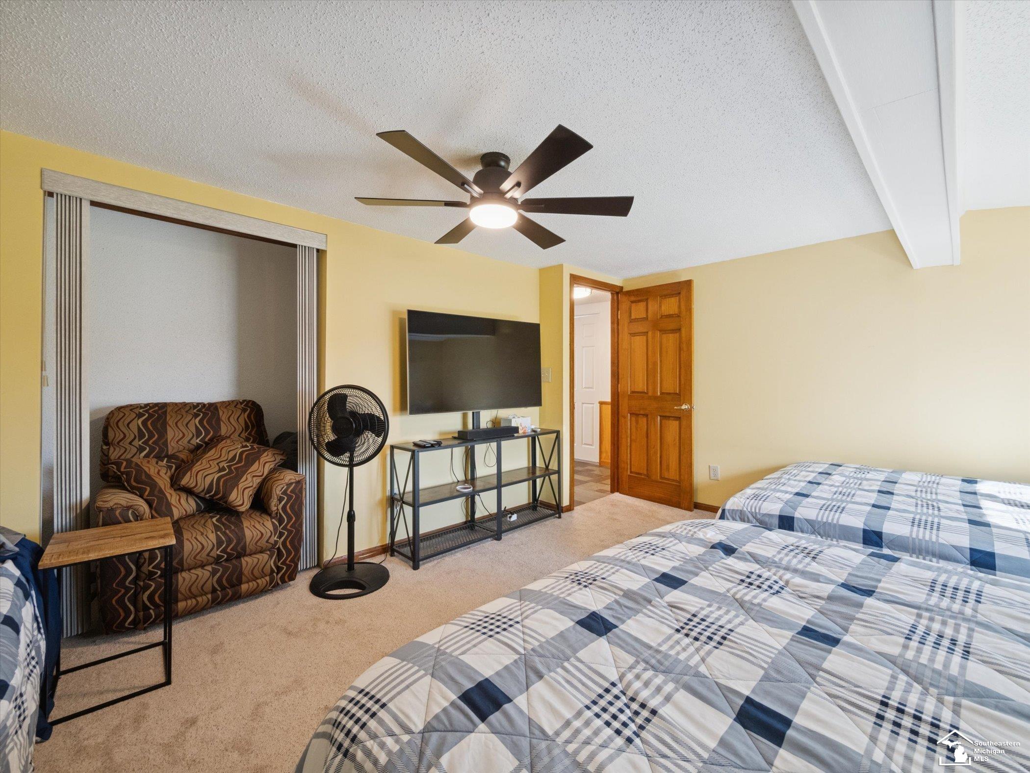 7302 N Lakeview Drive Property Photo 26