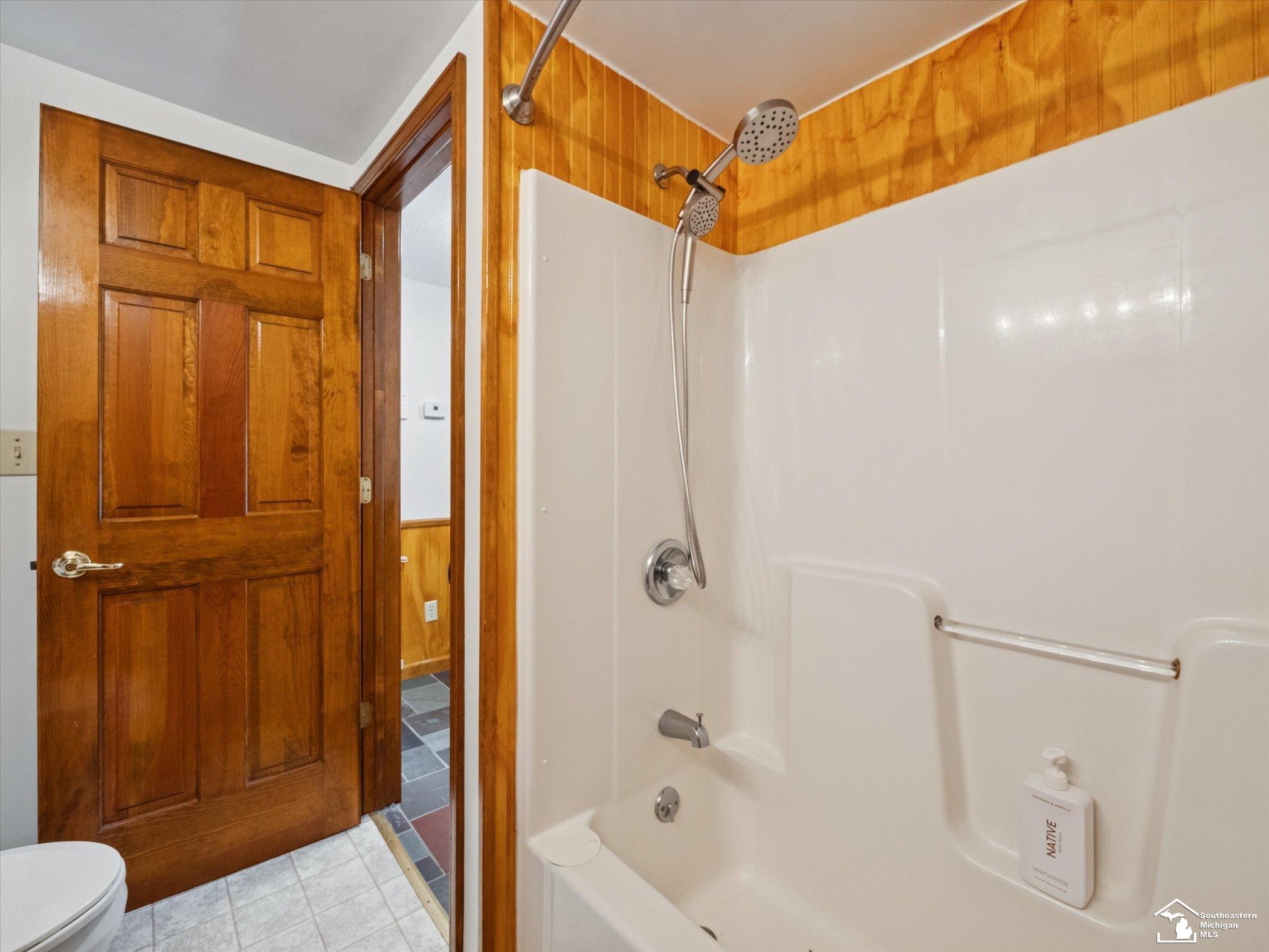 7302 N Lakeview Drive Property Photo 32