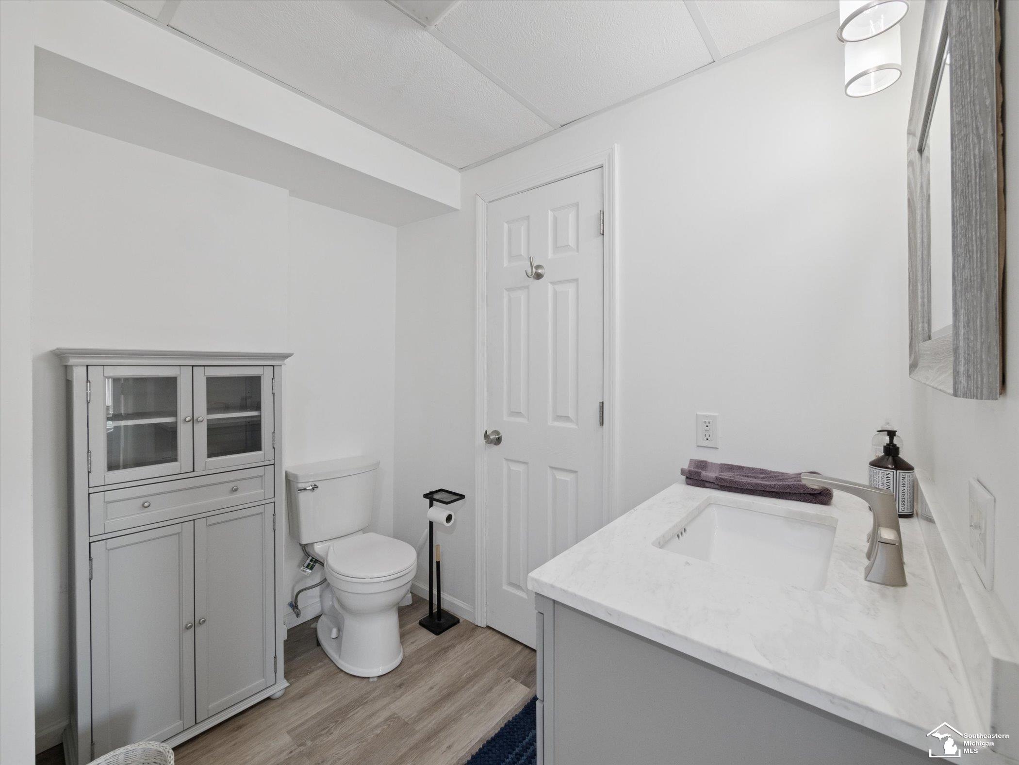 7302 N Lakeview Drive Property Photo 36