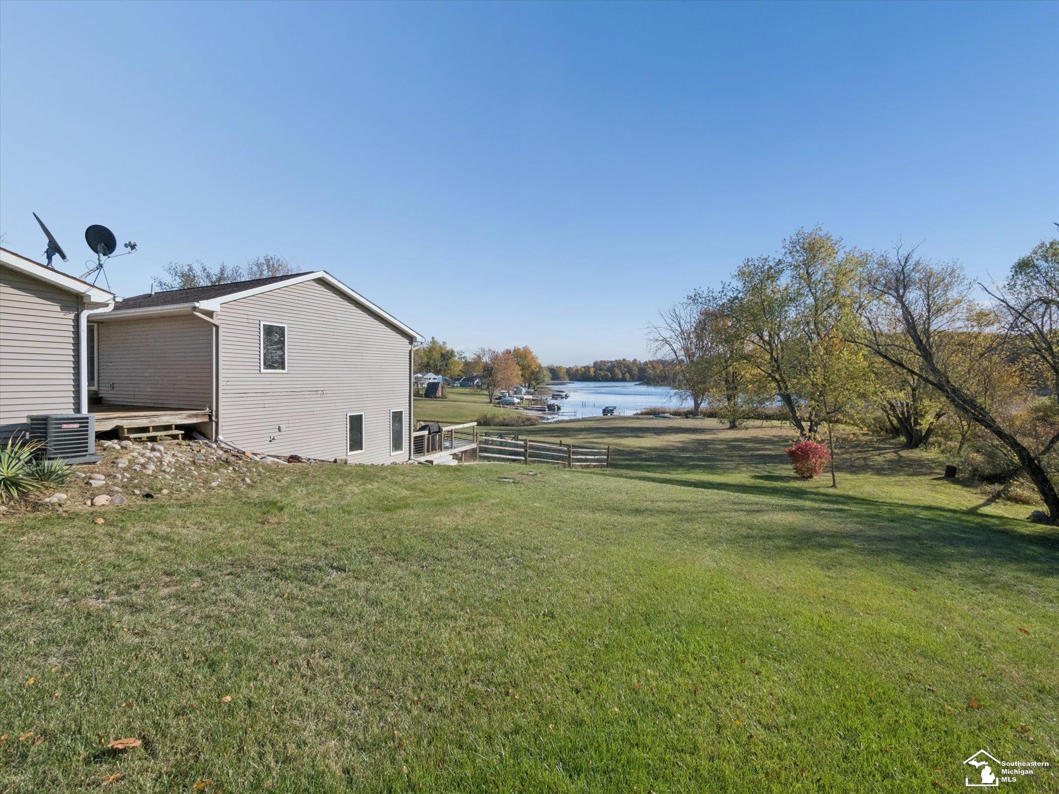 7302 N Lakeview Drive Property Photo 44