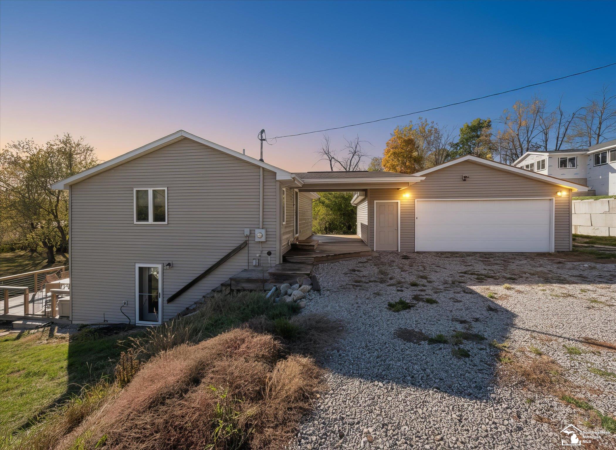 7302 N Lakeview Drive Property Photo 45