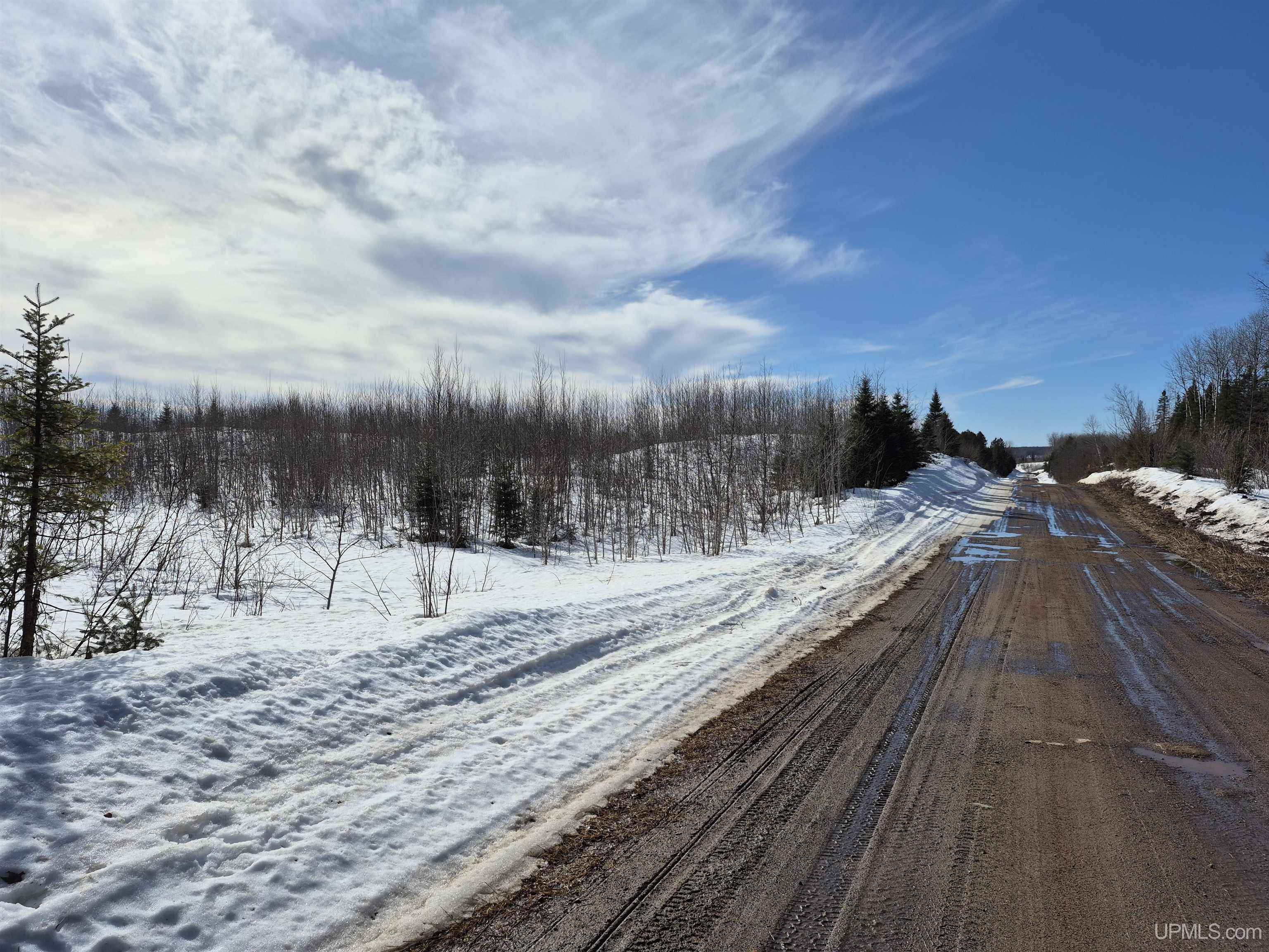North 20 Acres 18 Road Property Photo 4
