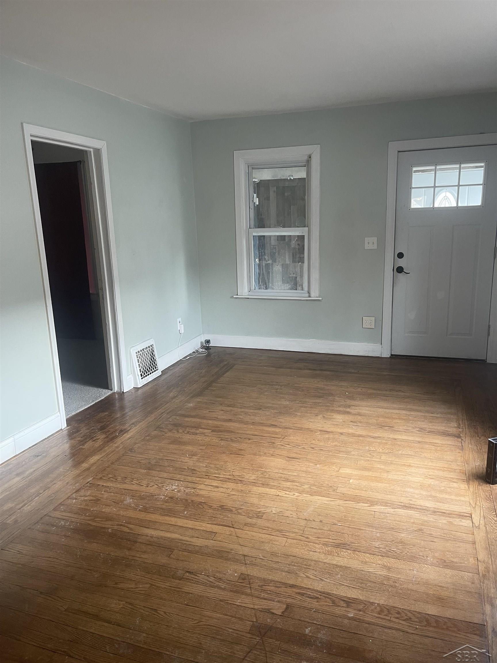 2129 N Clinton Road Property Photo 7