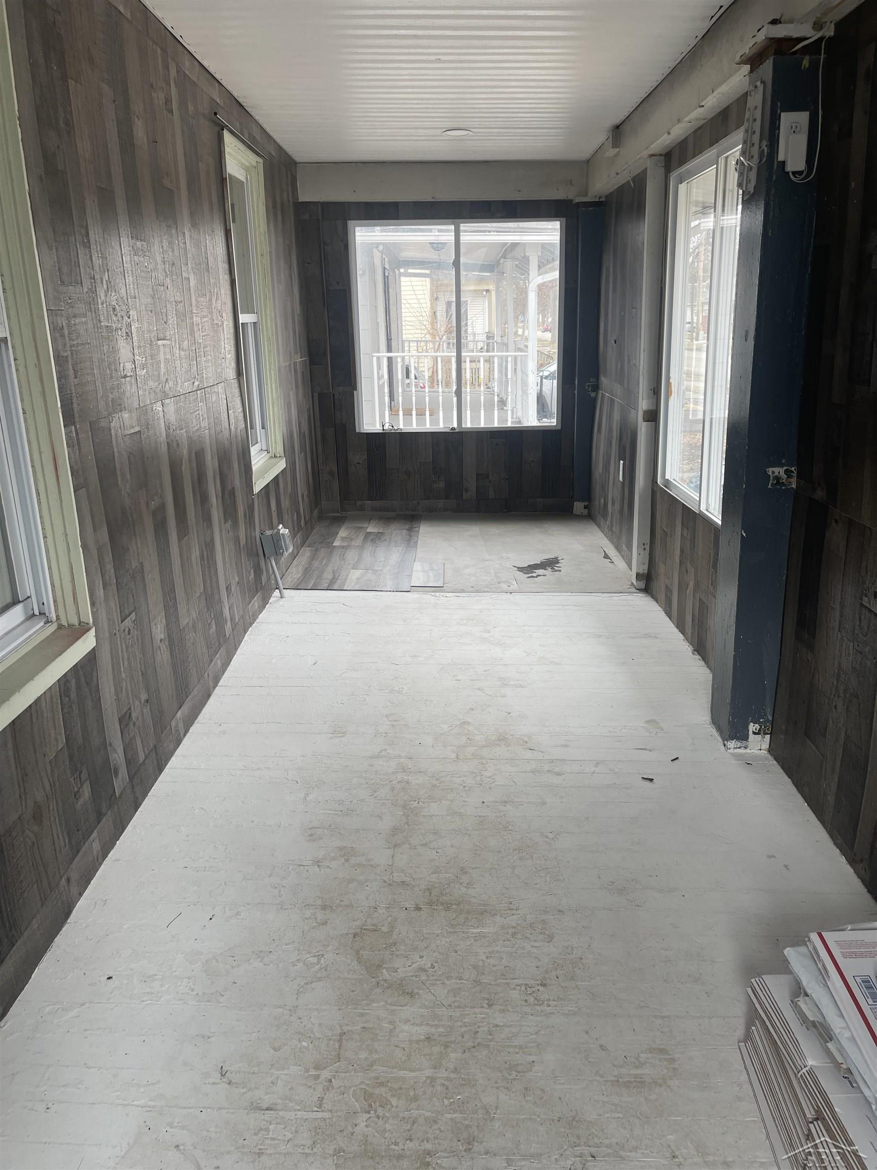 2129 N Clinton Road Property Photo 8