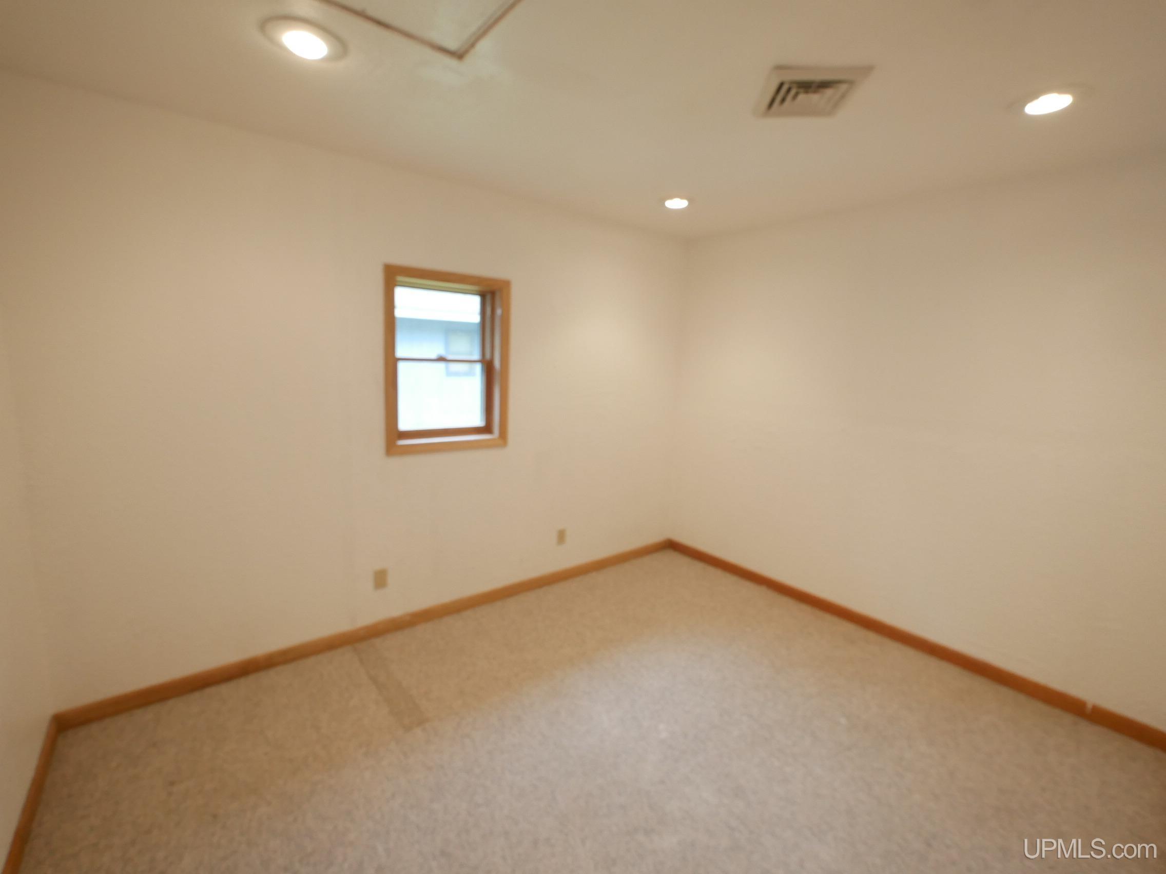 21522 Skanee Road Property Photo 31