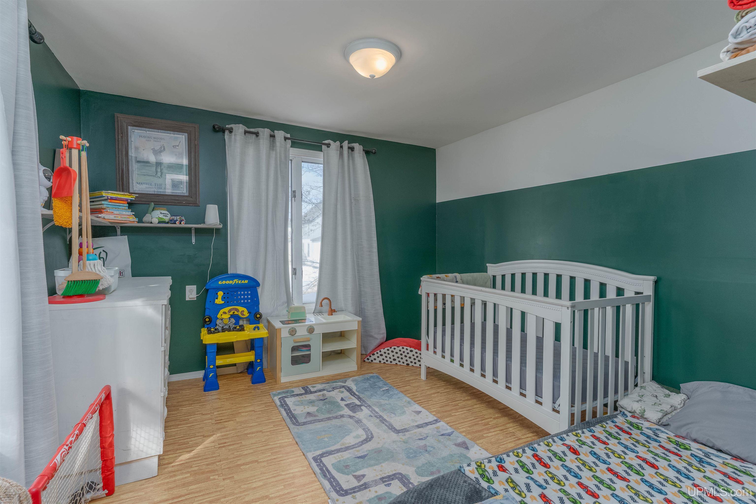 424 Diamond Street Property Photo 13