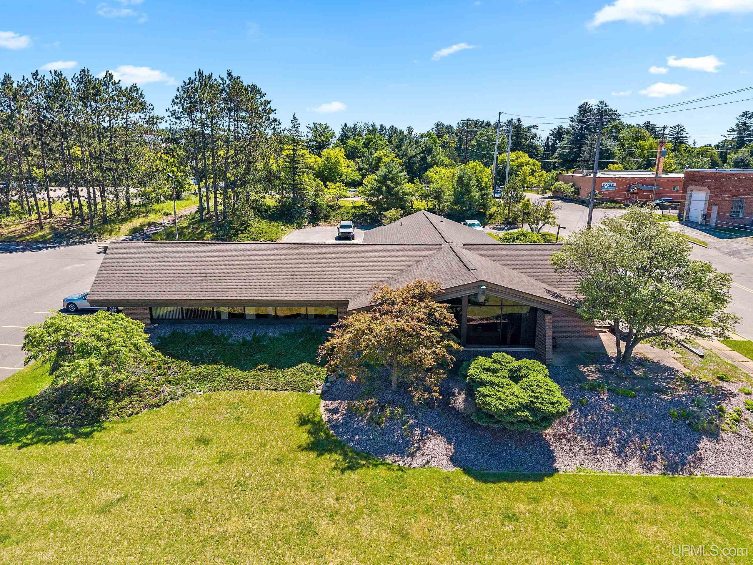 126 Woodward Avenue Property Photo 1