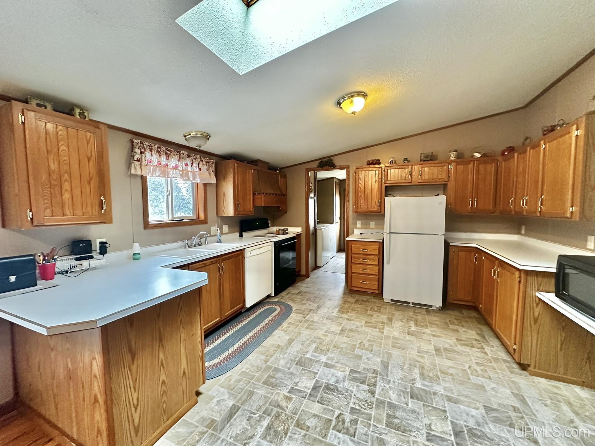 933 E Hoadley Street Property Photo 6