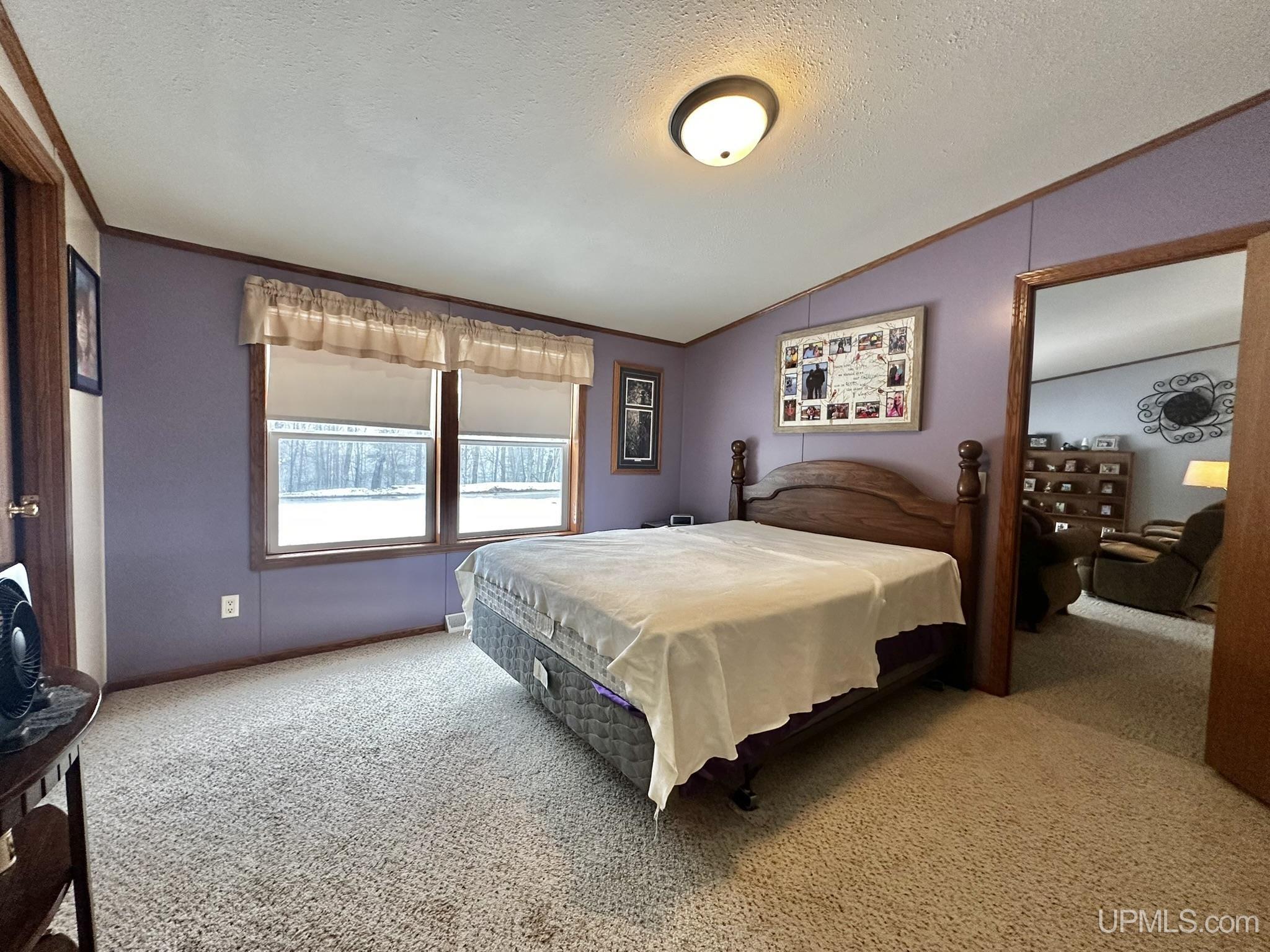 933 E Hoadley Street Property Photo 8