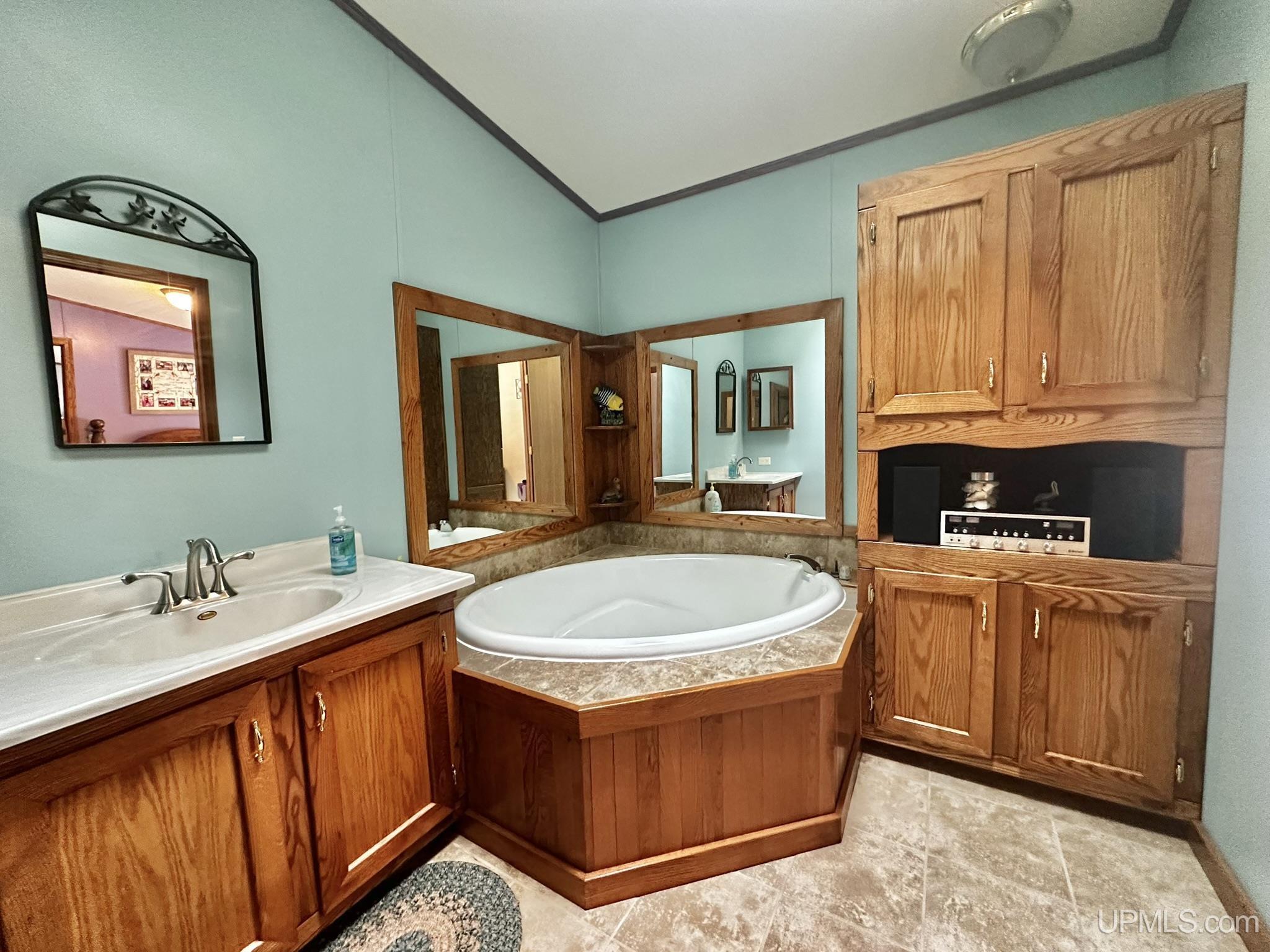 933 E Hoadley Street Property Photo 10