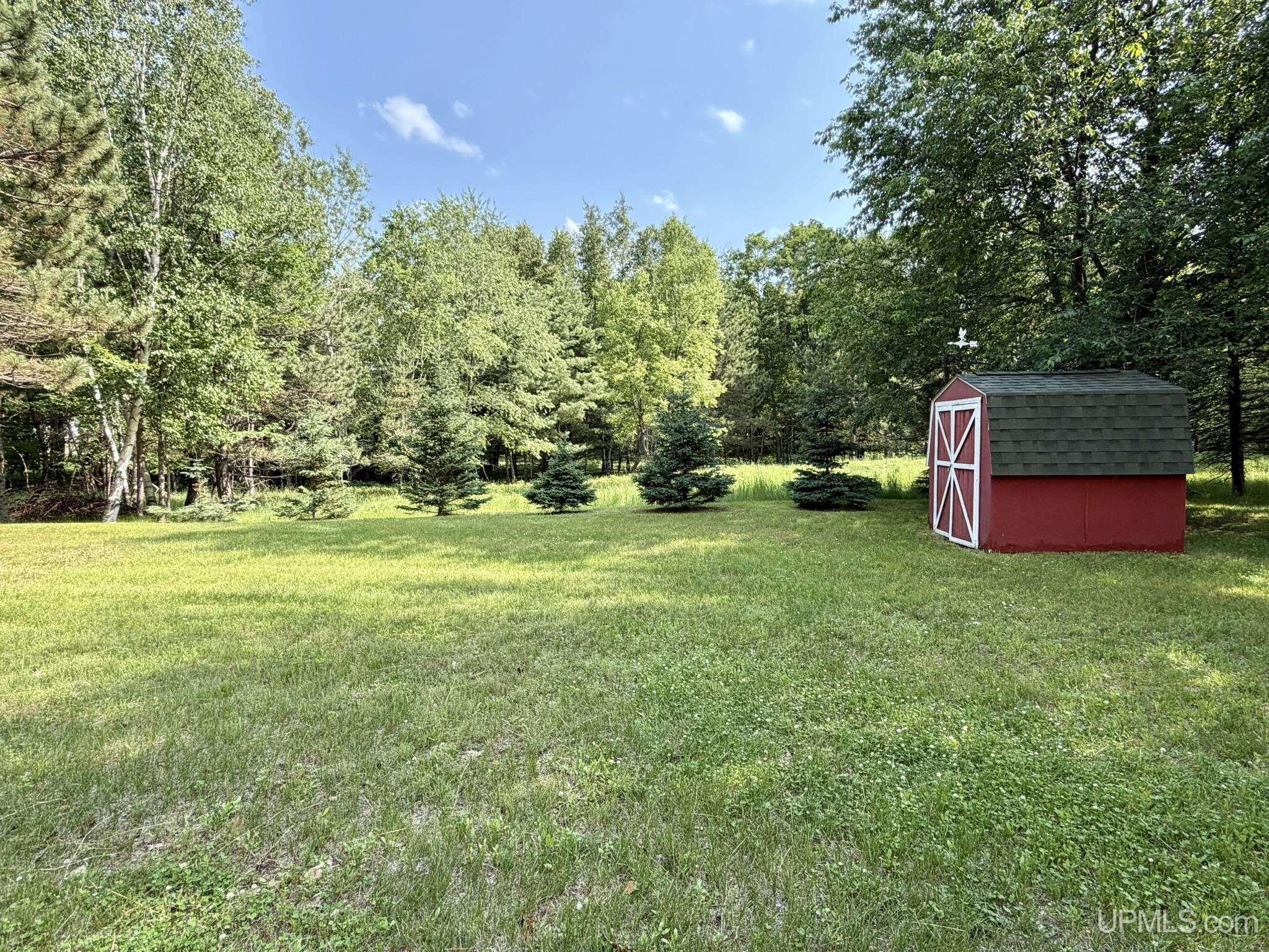 933 E Hoadley Street Property Photo 12