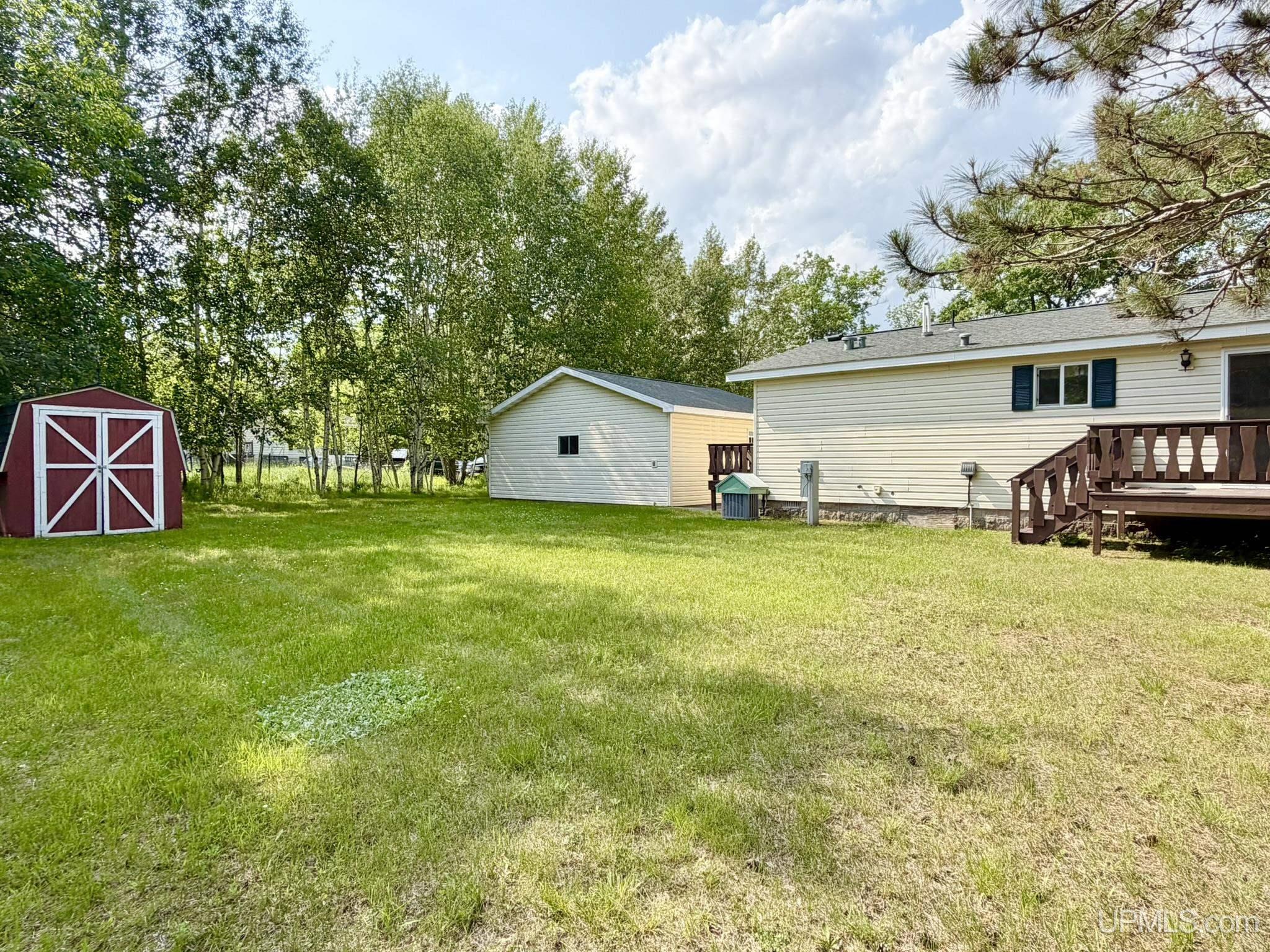 933 E Hoadley Street Property Photo 14