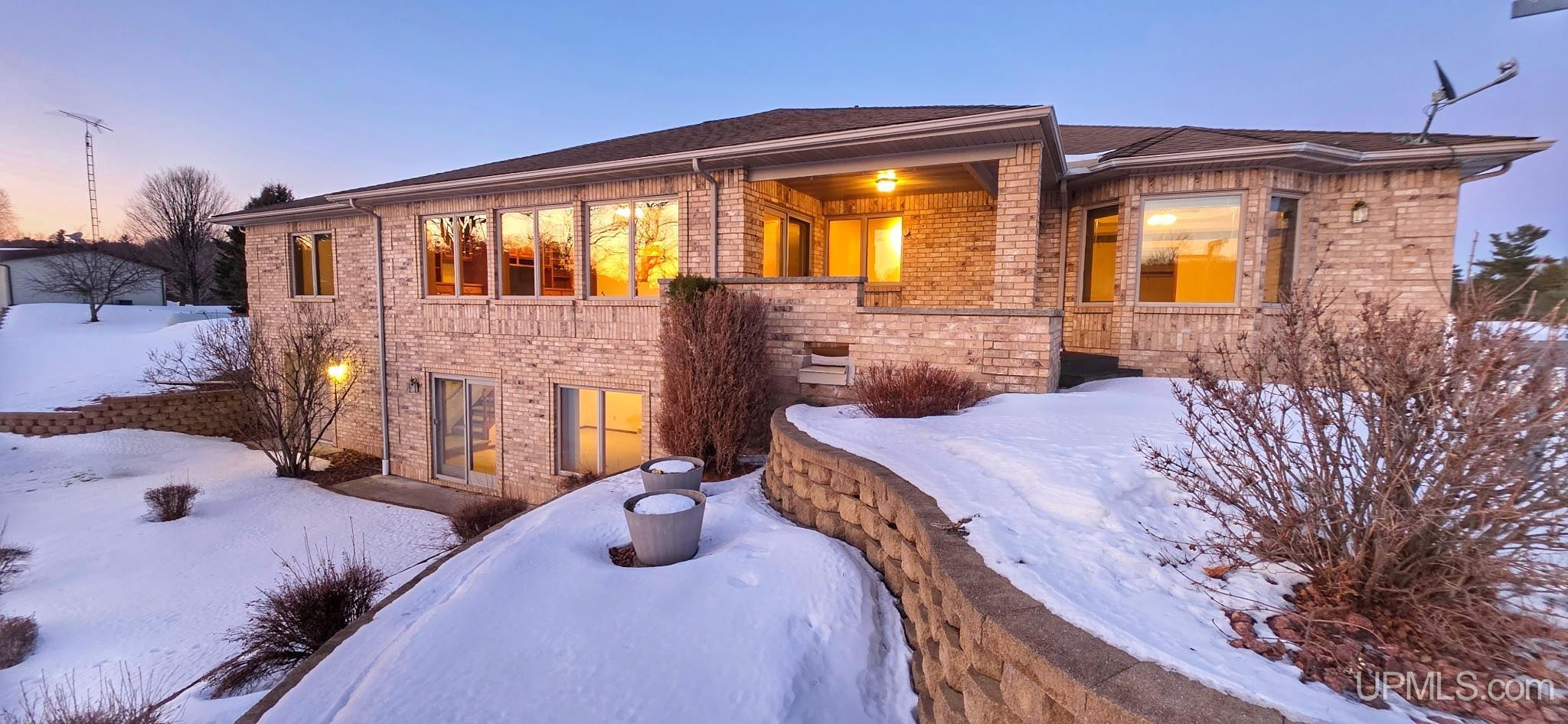 5723 W River Meadows Lane