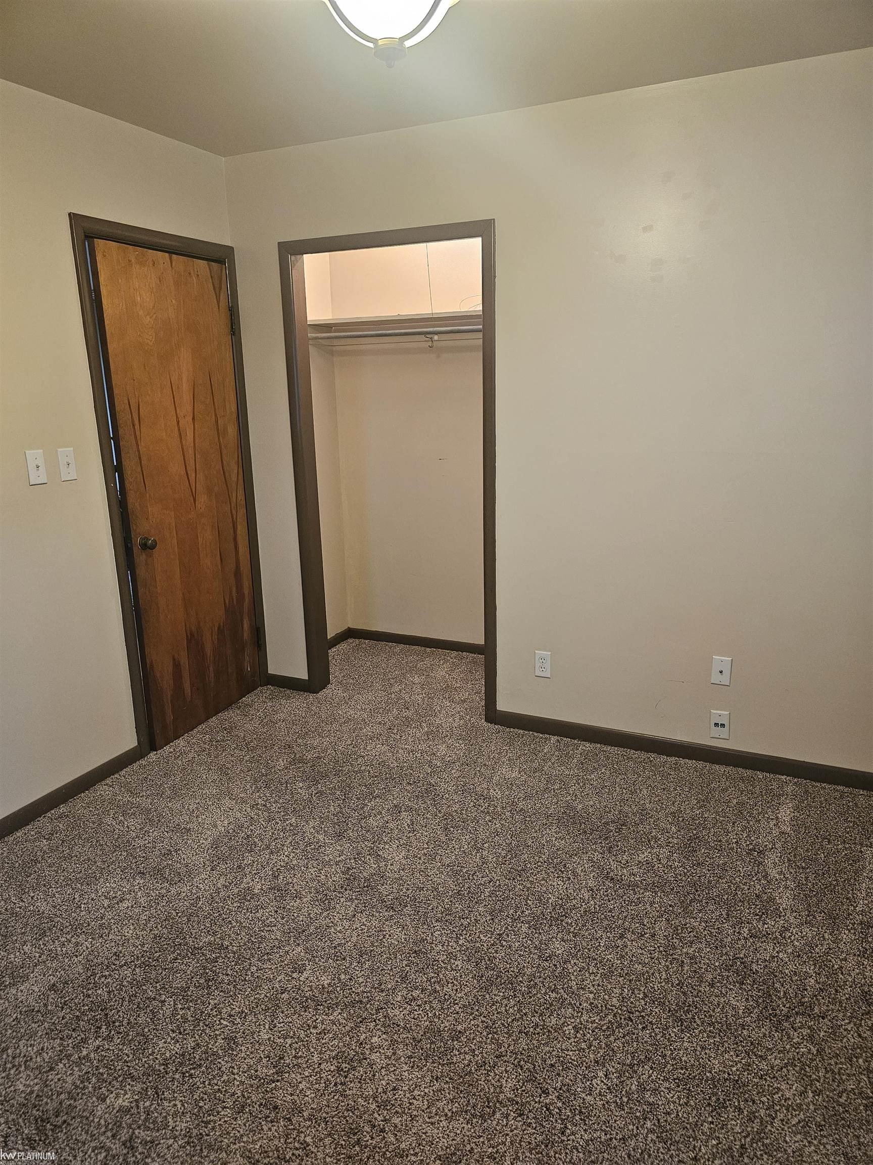 5882 King Road Property Photo 10