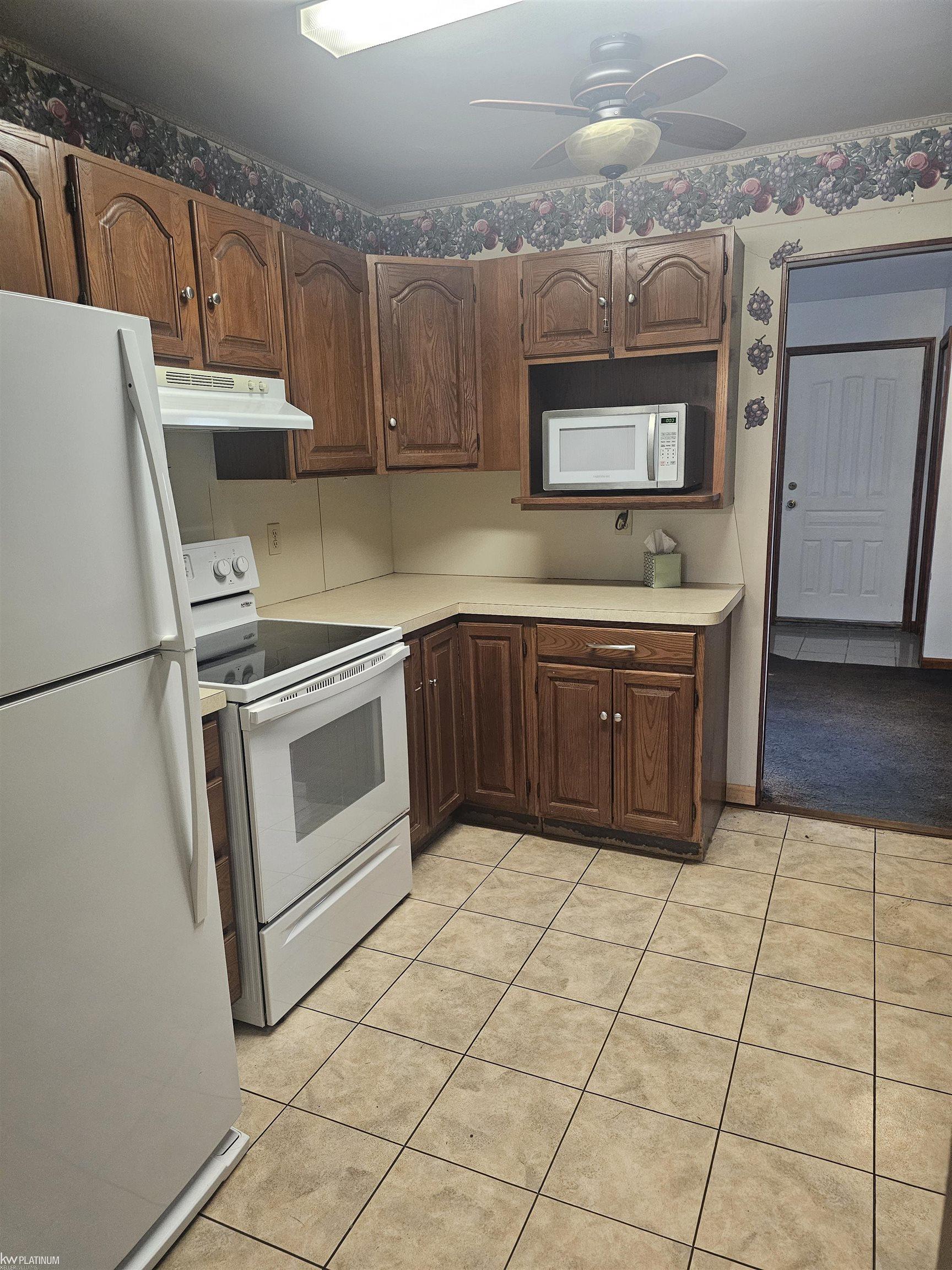 5882 King Road Property Photo 12