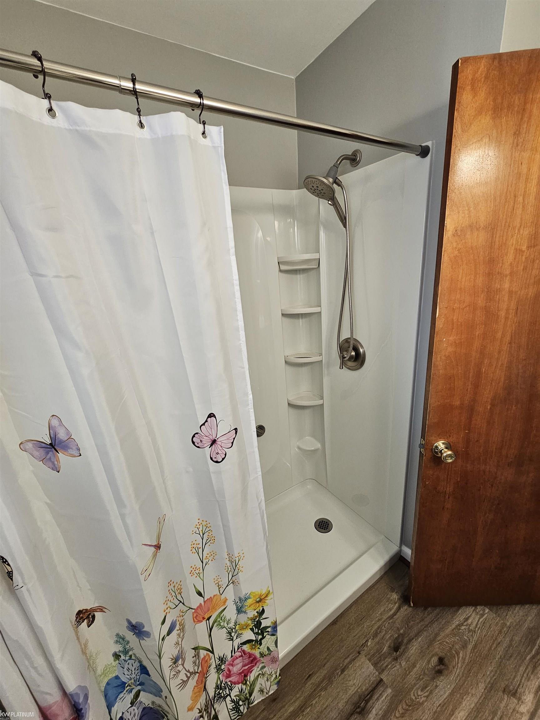 5882 King Road Property Photo 18