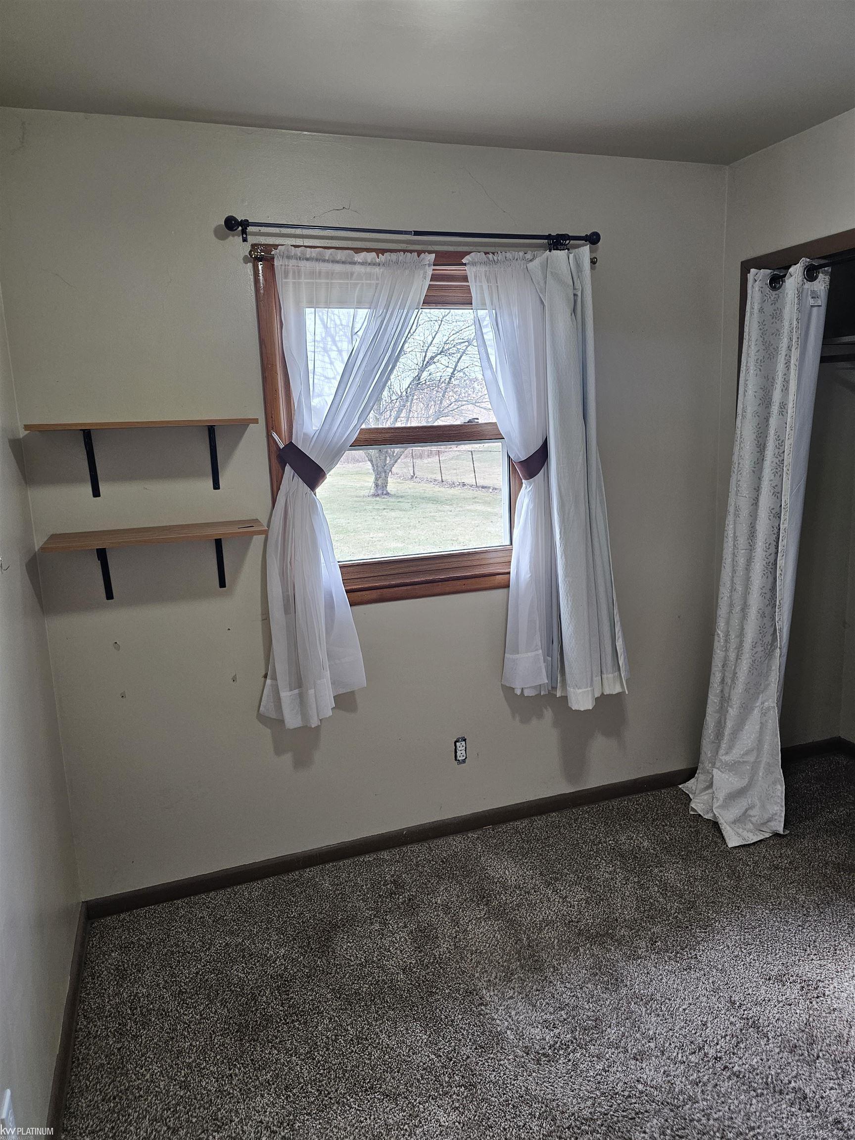 5882 King Road Property Photo 20