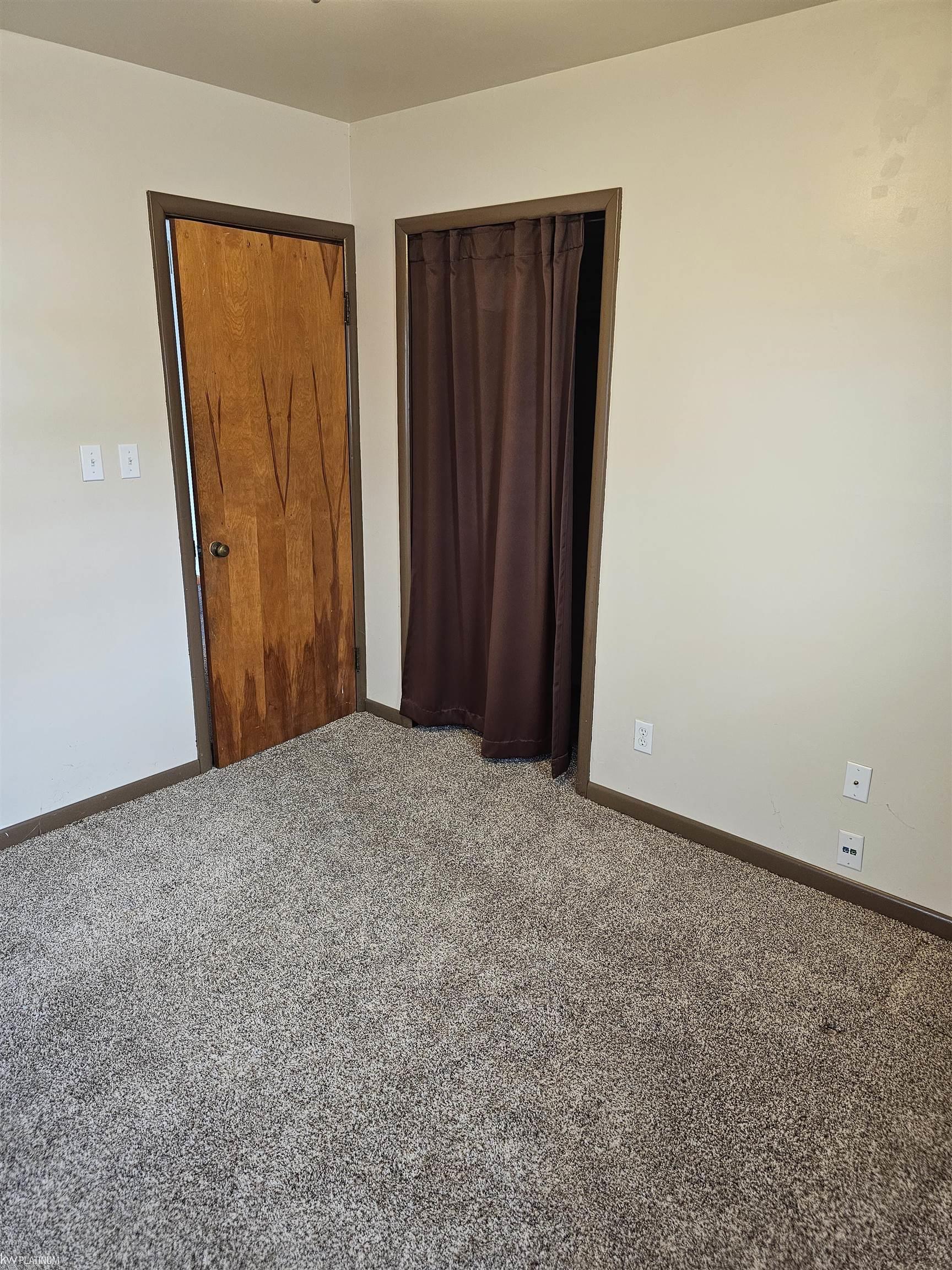 5882 King Road Property Photo 21
