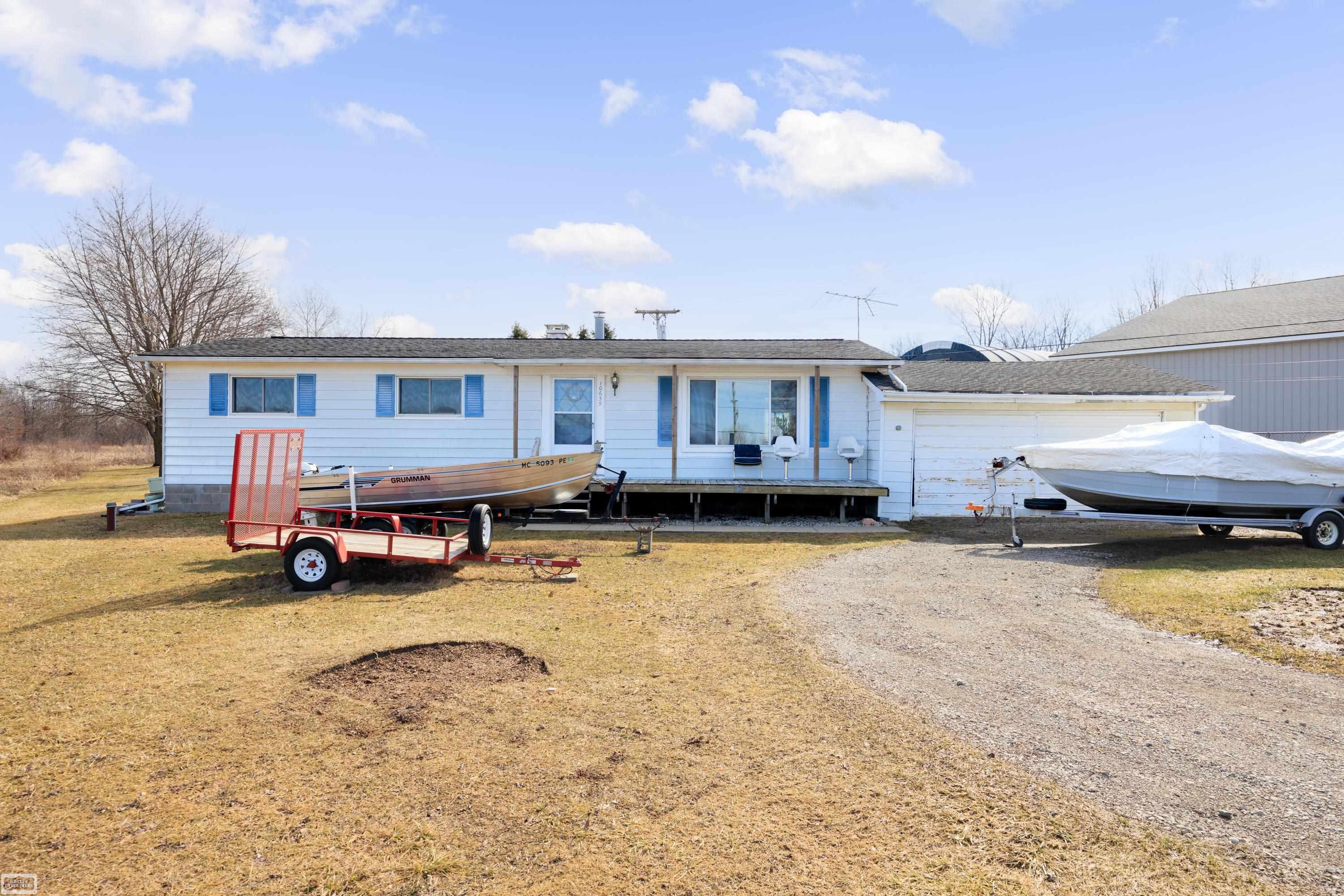 10635 Gratiot Avenue Property Photo 1