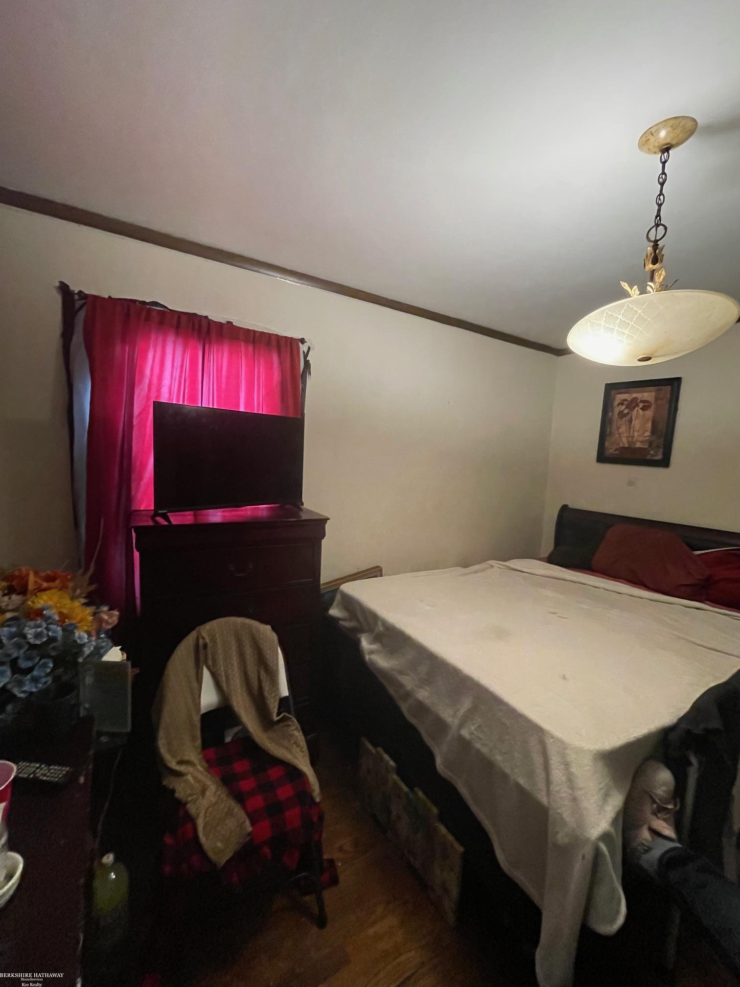 5570 Farmbrook Street Property Photo 10