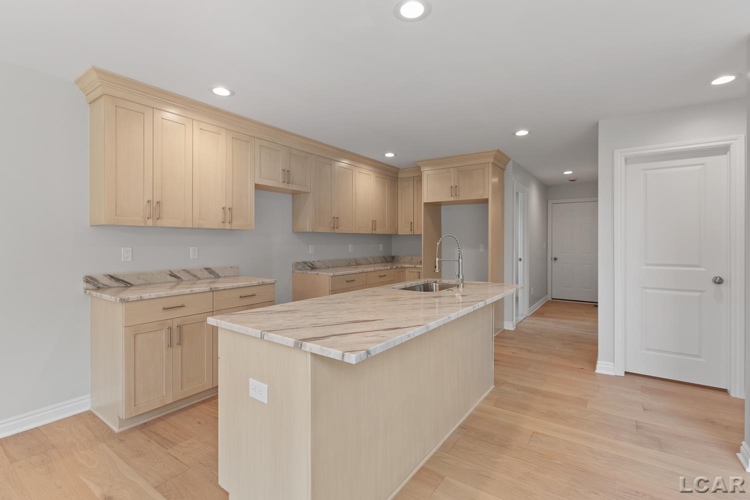 114 Bloomfield Boulevard Property Photo 11