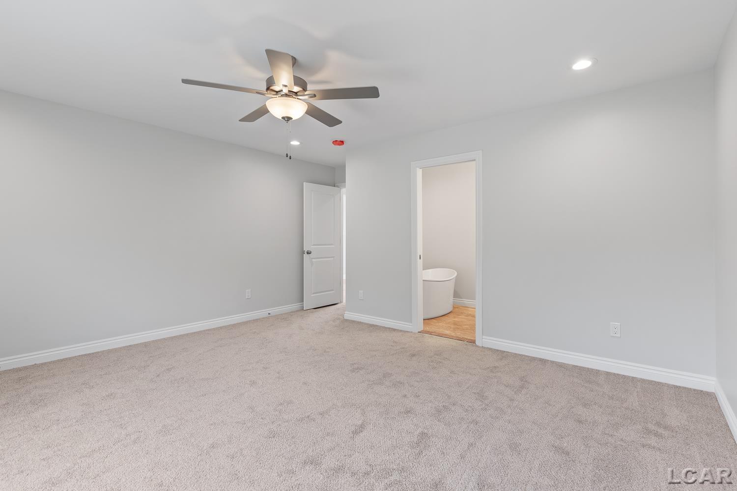 114 Bloomfield Boulevard Property Photo 22