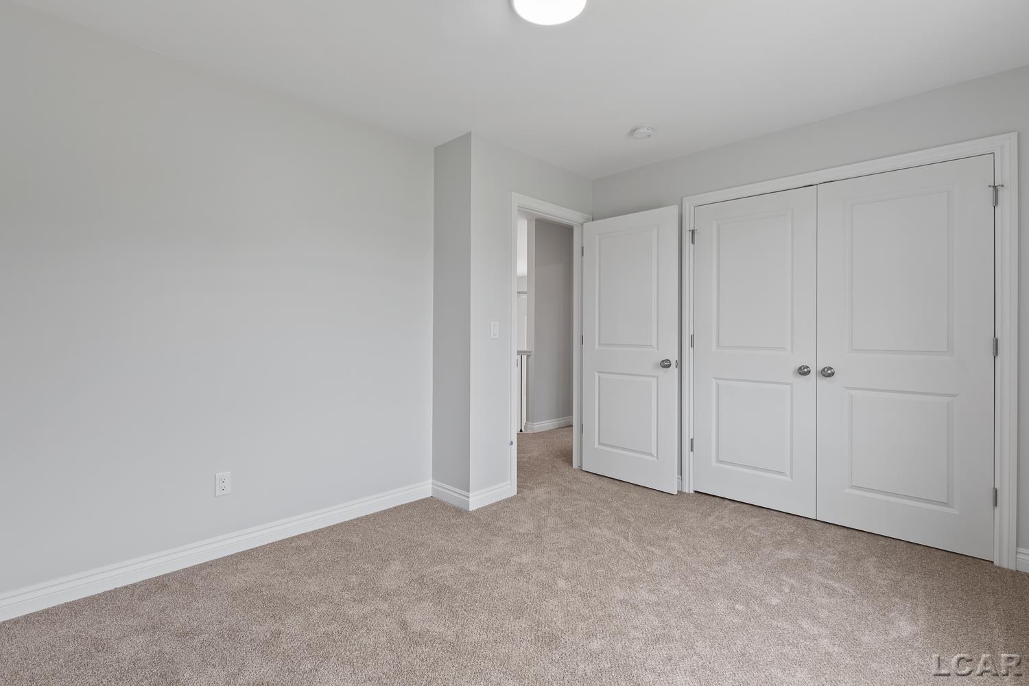 114 Bloomfield Boulevard Property Photo 27