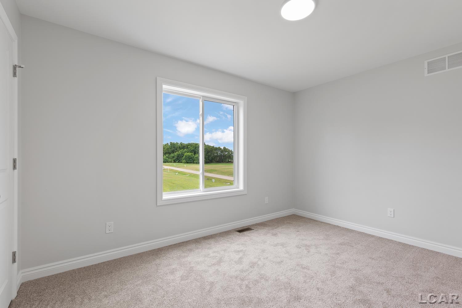 114 Bloomfield Boulevard Property Photo 29
