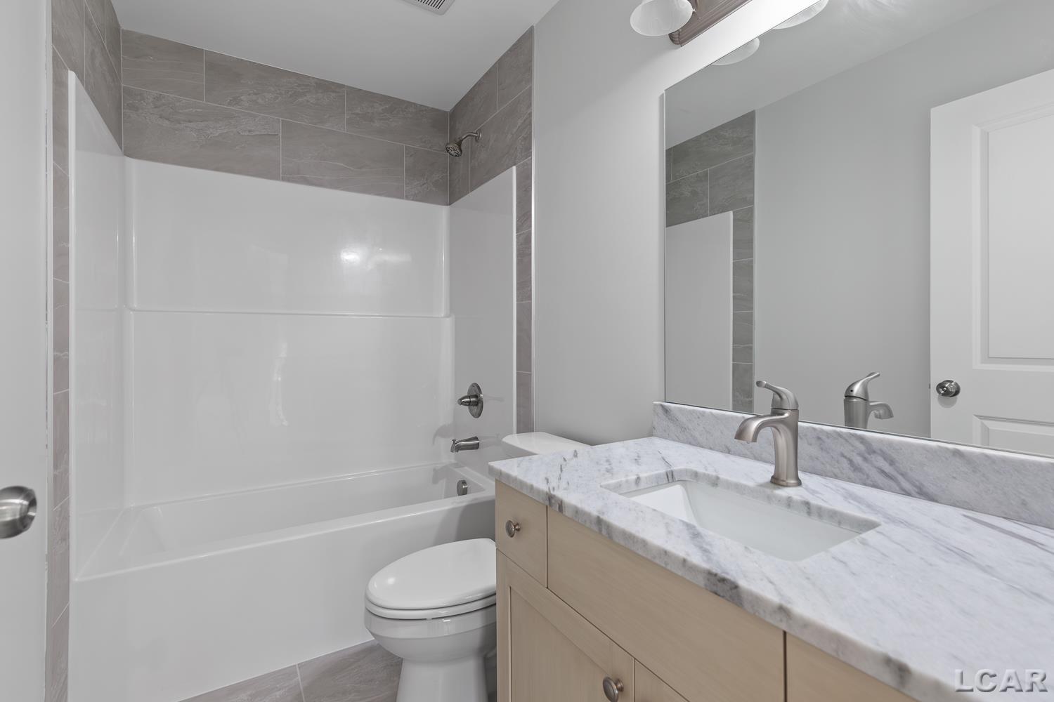 114 Bloomfield Boulevard Property Photo 32