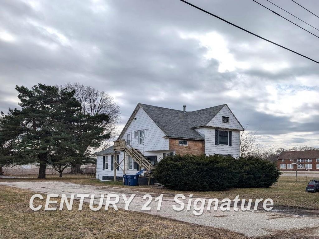 812 Sanderson Street Property Photo 1