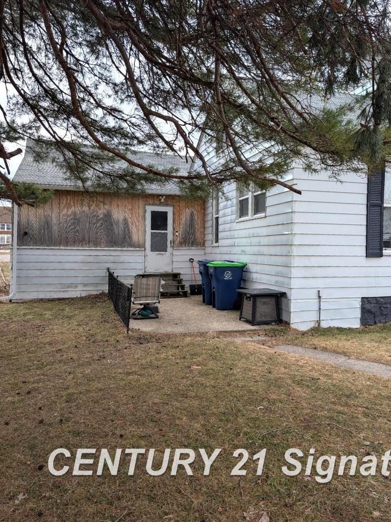 812 Sanderson Street Property Photo 10
