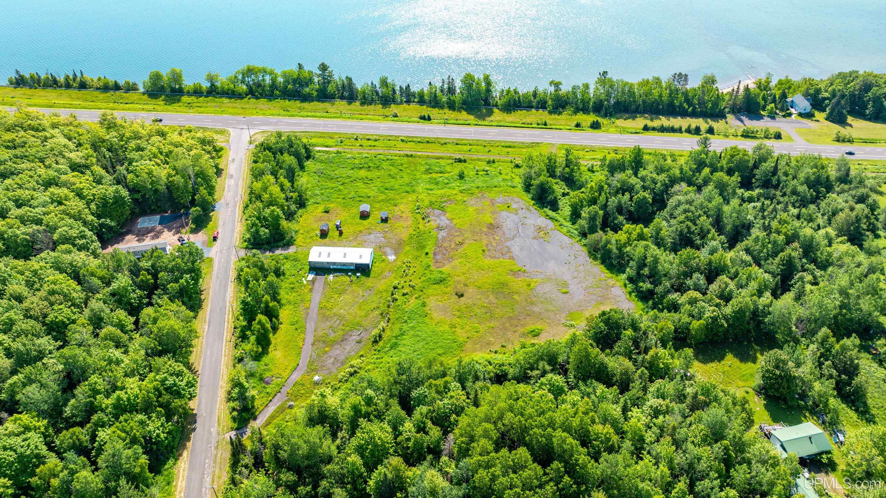14670 Sturgeon Road Property Photo 2