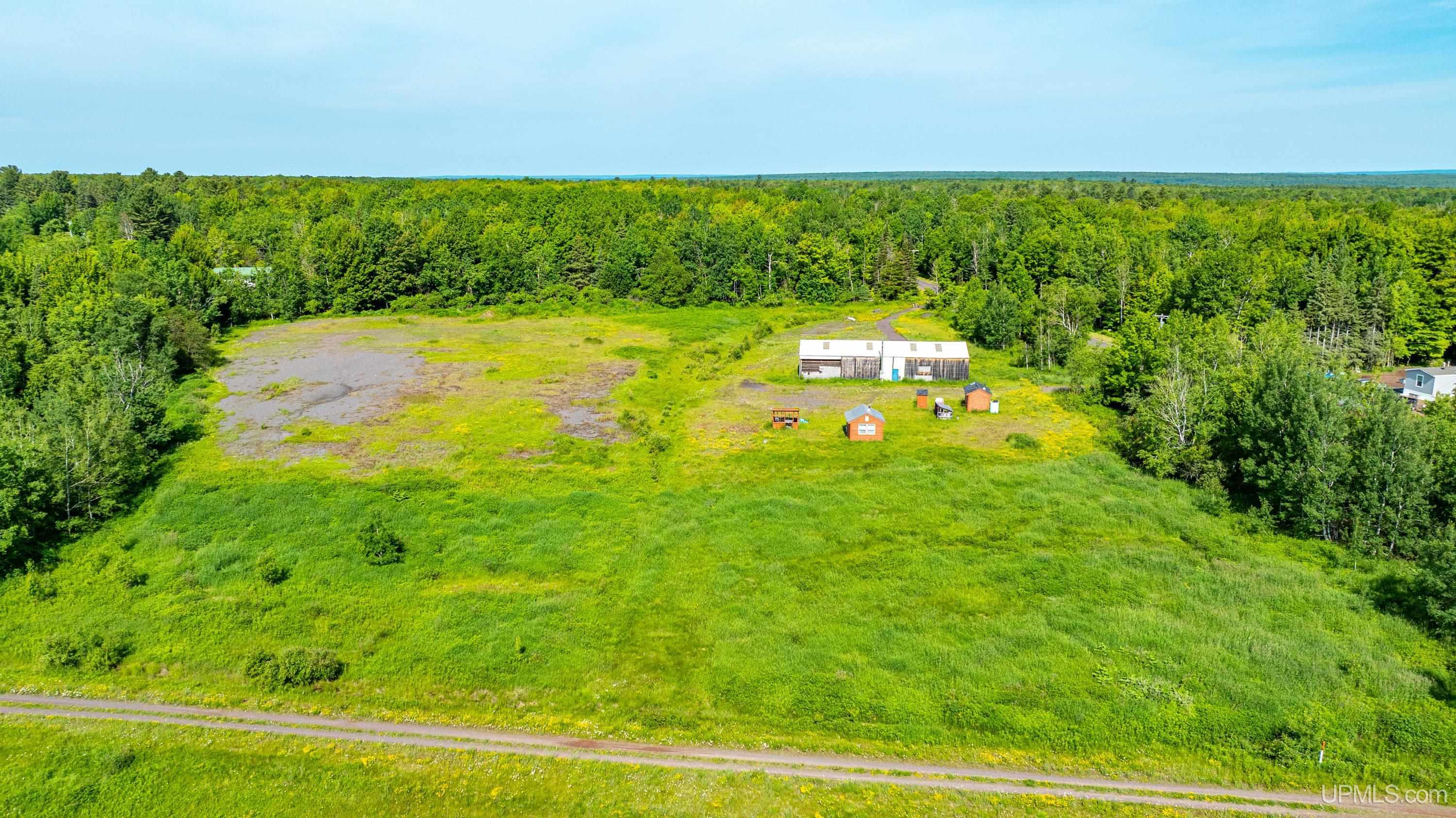 14670 Sturgeon Road Property Photo 3